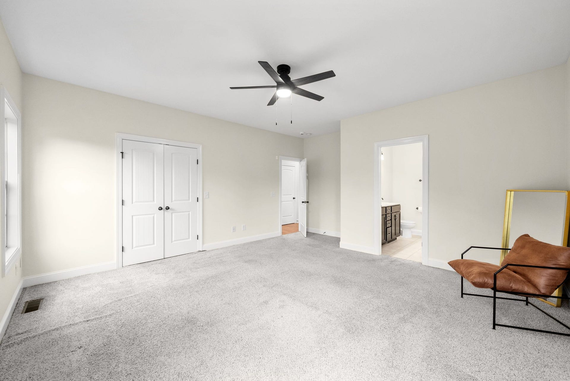 1761 Apache Way, Clarksville, TN 37042 1761 Apache Way, Clarksville, TN 37042