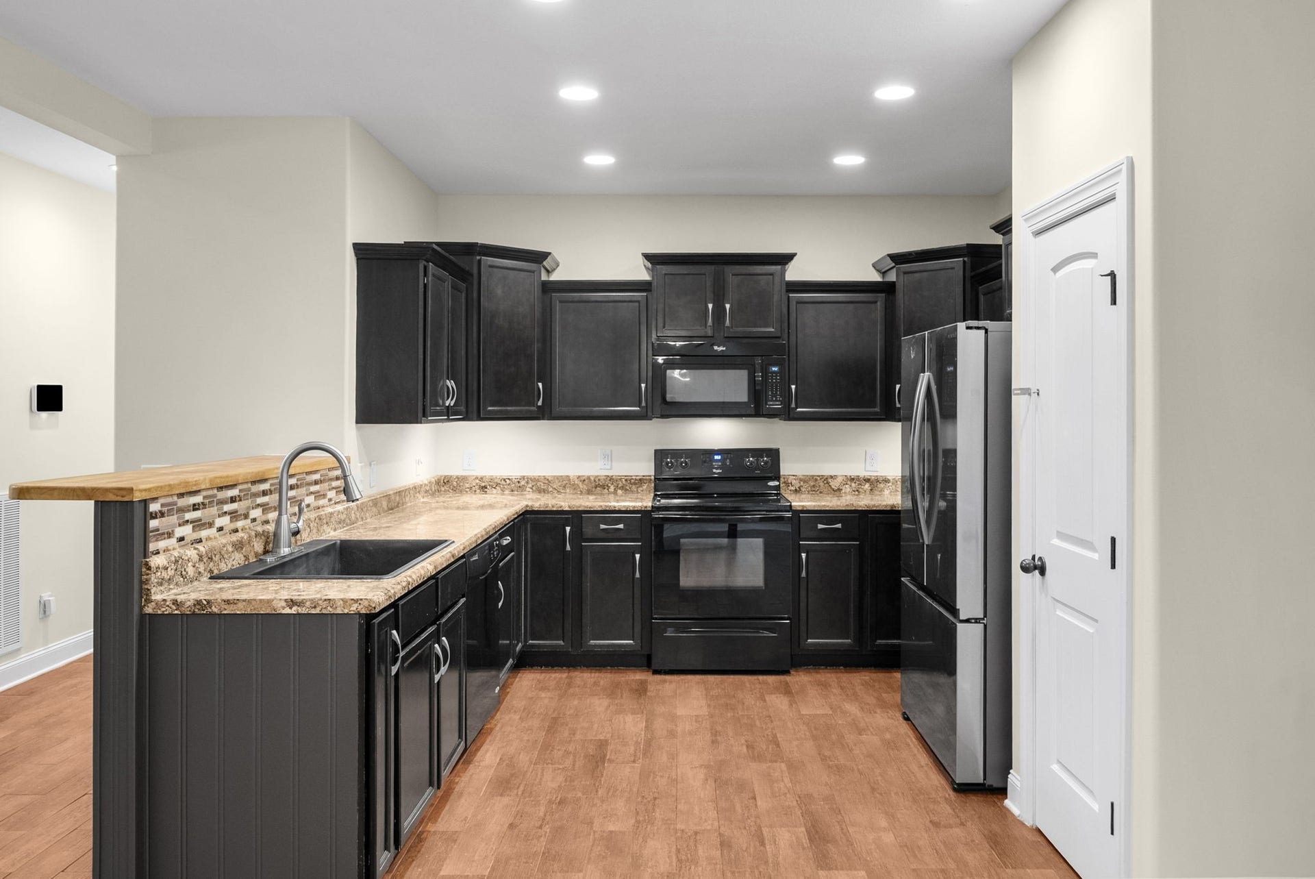 1761 Apache Way, Clarksville, TN 37042 1761 Apache Way, Clarksville, TN 37042