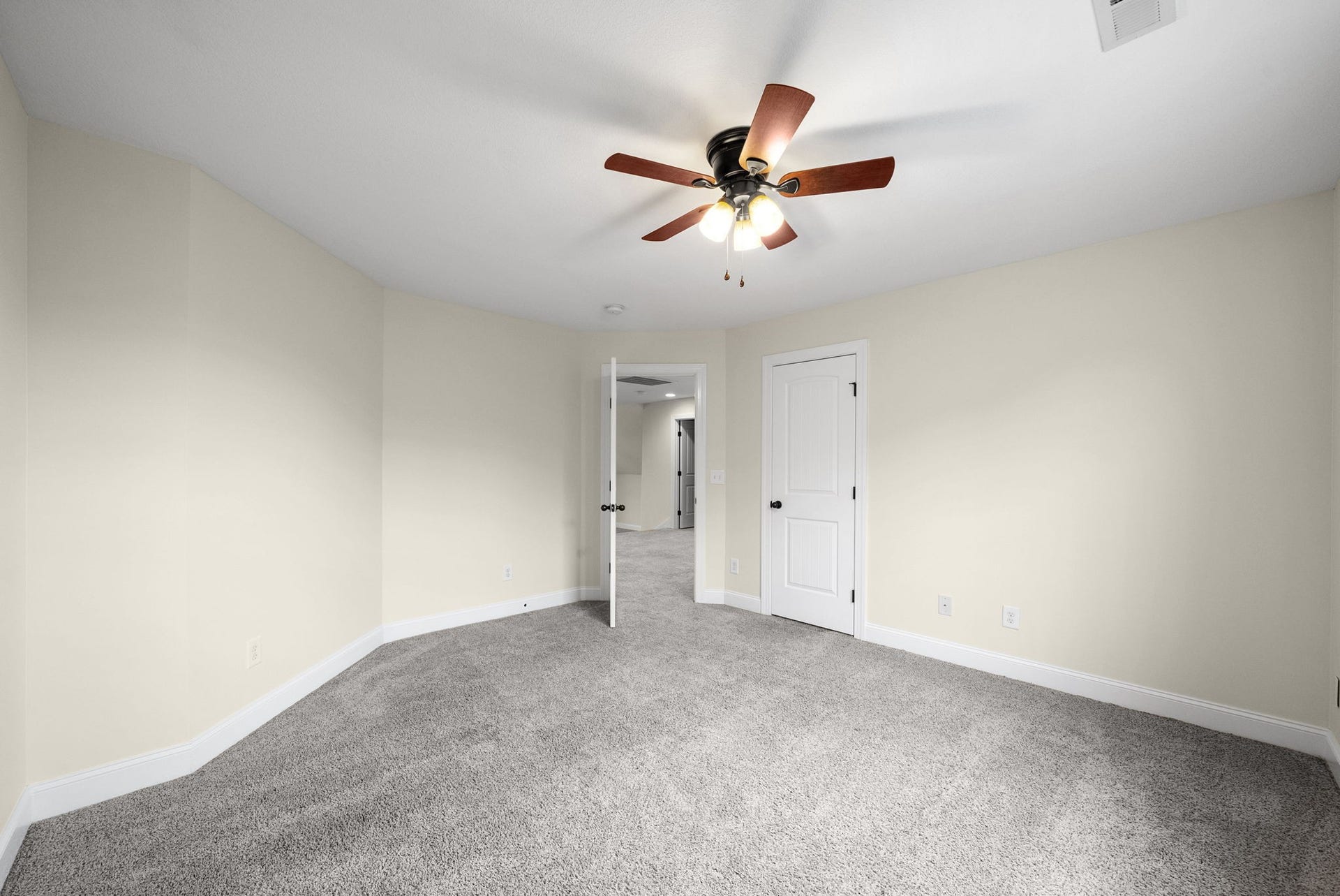 1761 Apache Way, Clarksville, TN 37042 1761 Apache Way, Clarksville, TN 37042