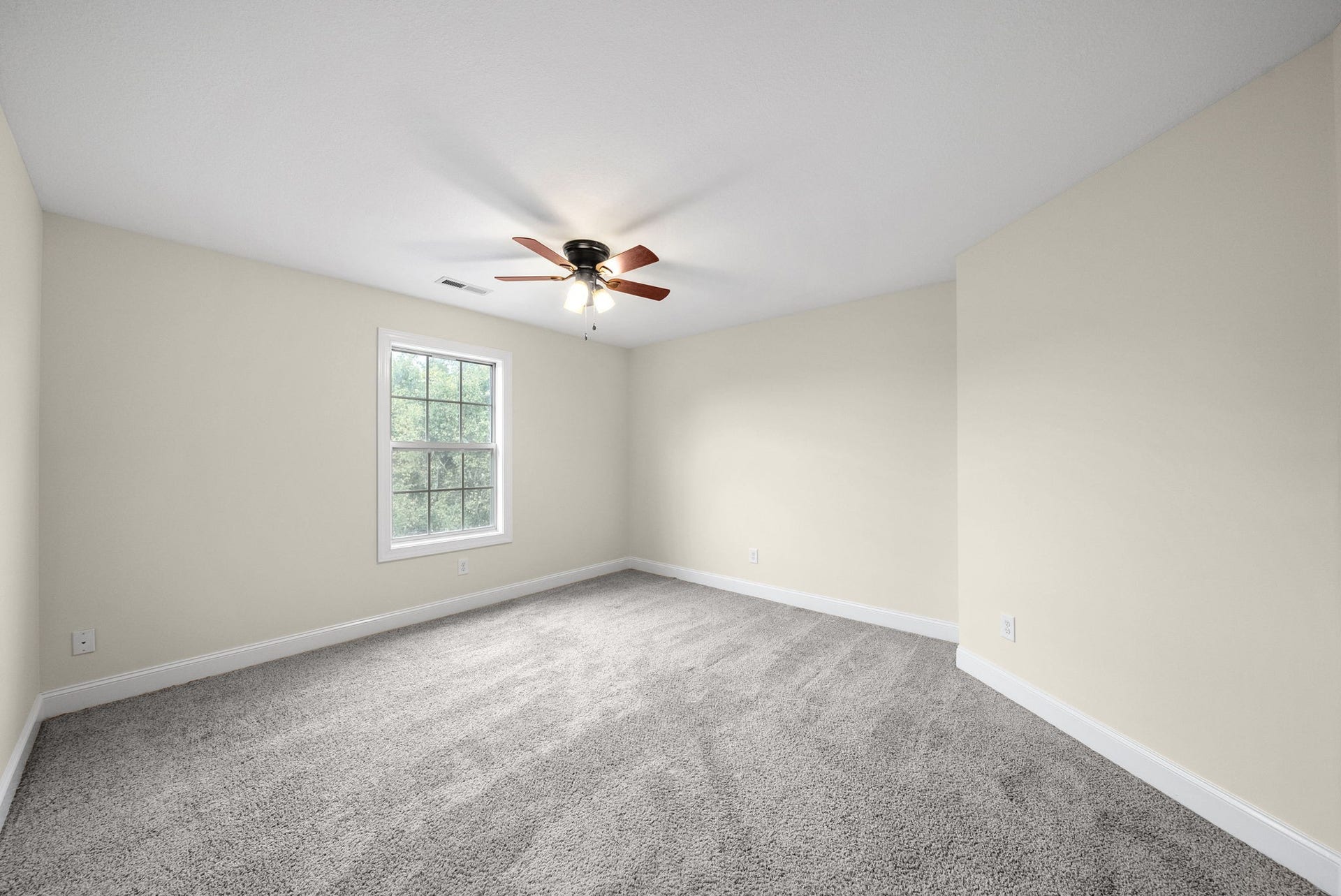 1761 Apache Way, Clarksville, TN 37042 1761 Apache Way, Clarksville, TN 37042