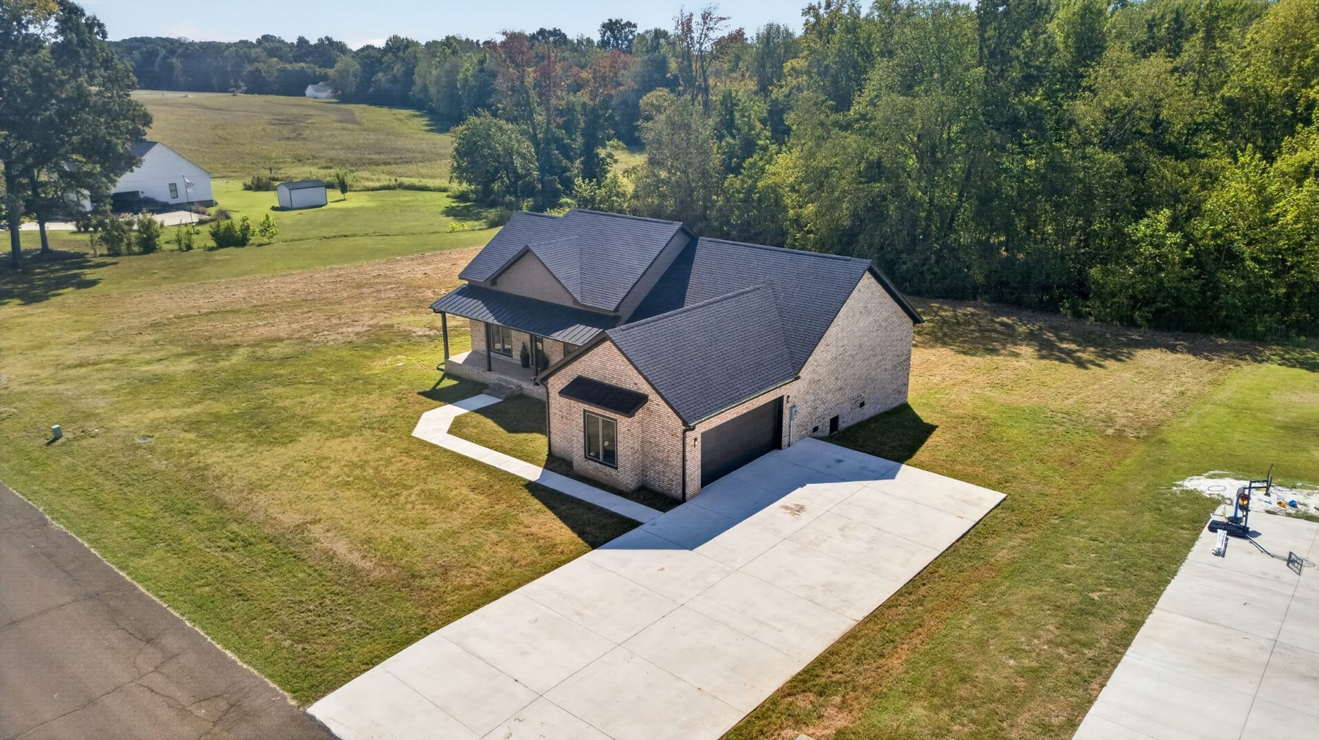 420 Sandhill Rd, Martin, TN 38237 420 Sandhill Rd, Martin, TN 38237