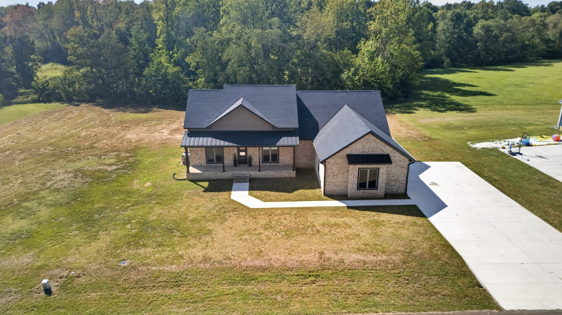 420 Sandhill Rd, Martin, TN 38237 420 Sandhill Rd, Martin, TN 38237