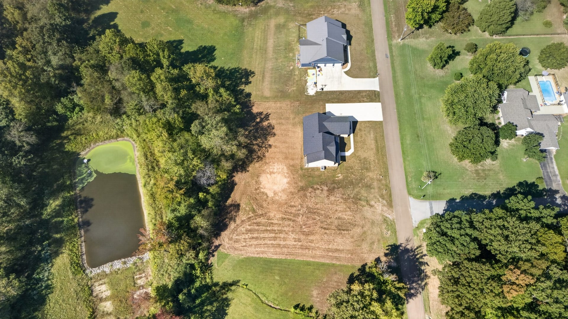 420 Sandhill Rd, Martin, TN 38237 420 Sandhill Rd, Martin, TN 38237