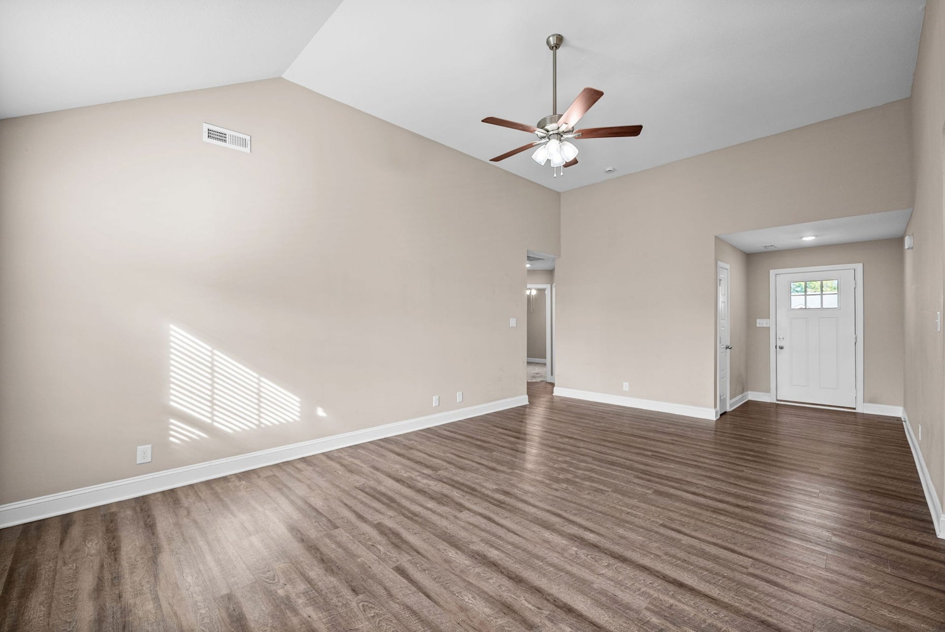 1269 Cardinal Creek Dr, Clarksville, TN 37040 1269 Cardinal Creek Dr, Clarksville, TN 37040