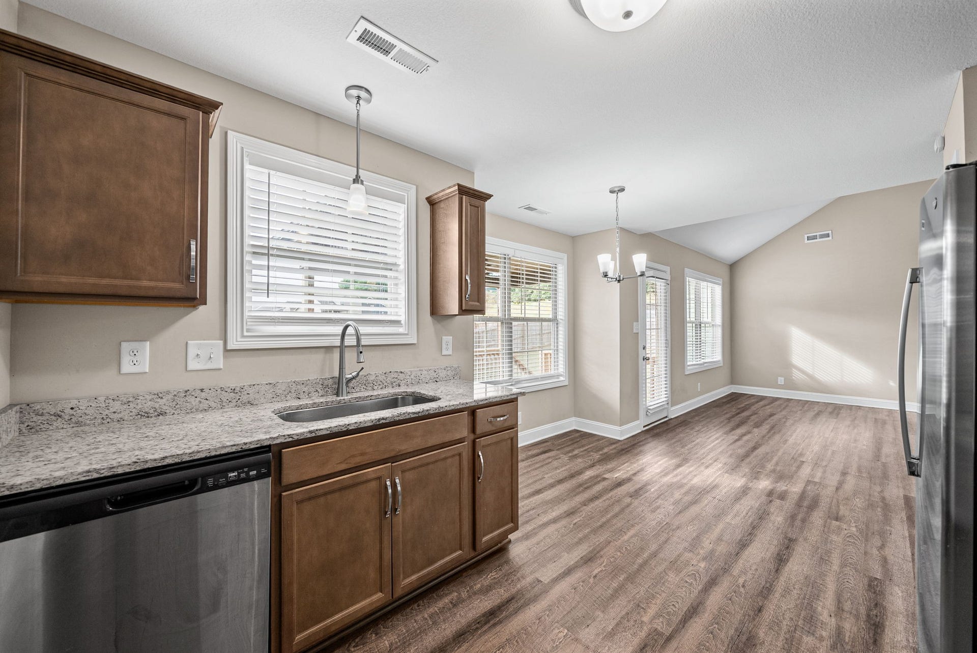 1269 Cardinal Creek Dr, Clarksville, TN 37040 1269 Cardinal Creek Dr, Clarksville, TN 37040