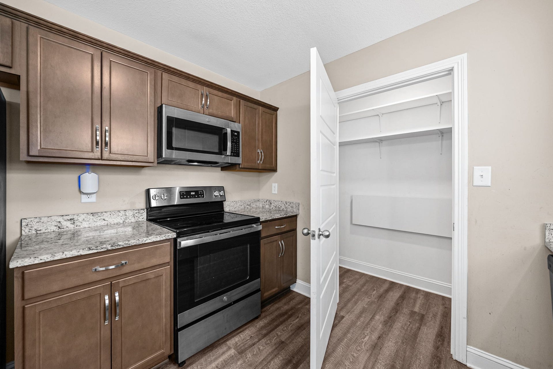 1269 Cardinal Creek Dr, Clarksville, TN 37040 1269 Cardinal Creek Dr, Clarksville, TN 37040