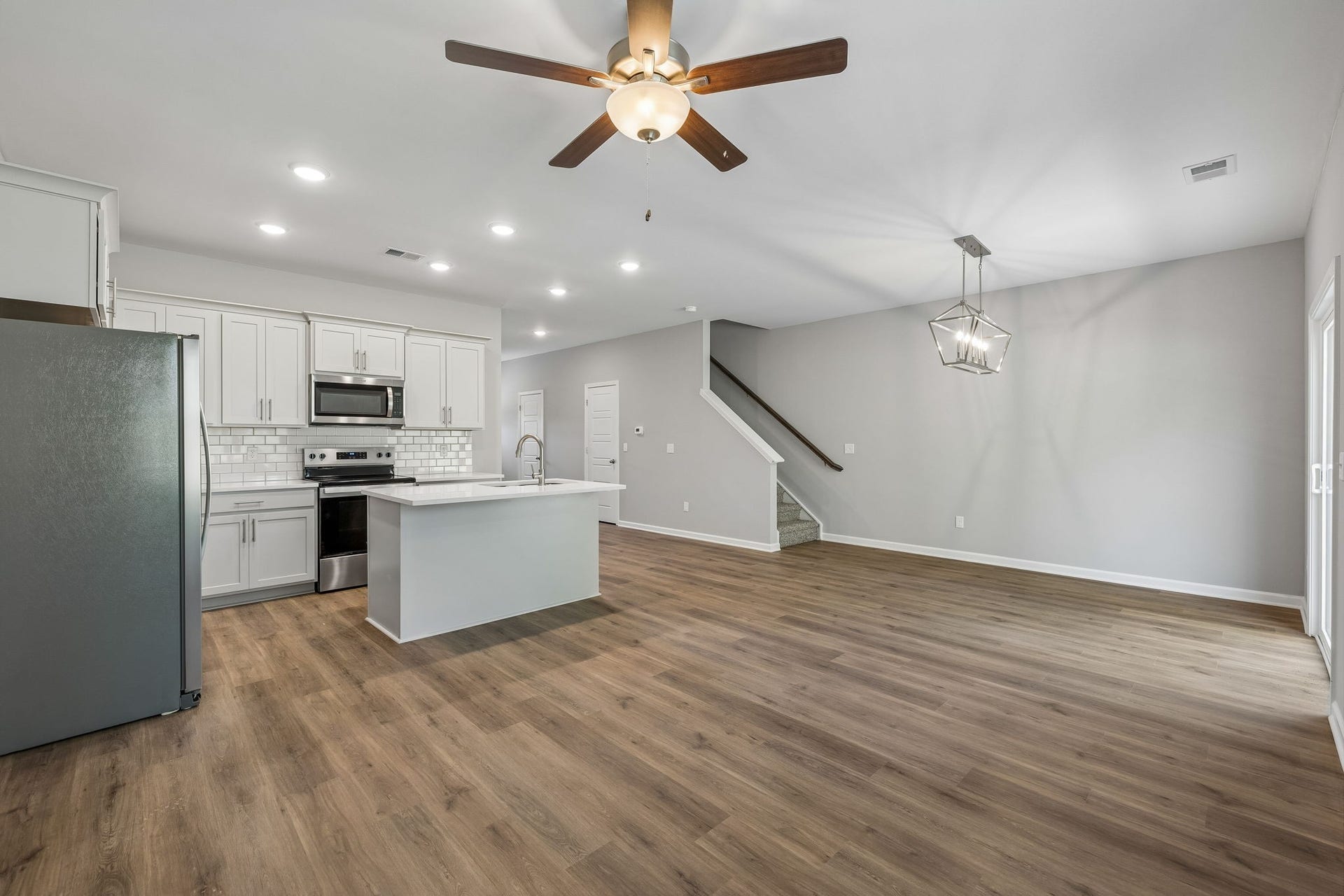 351 Carver Connection, Lebanon, TN 37087