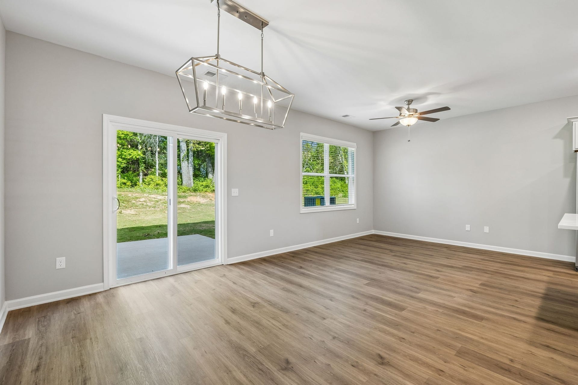 351 Carver Connection, Lebanon, TN 37087