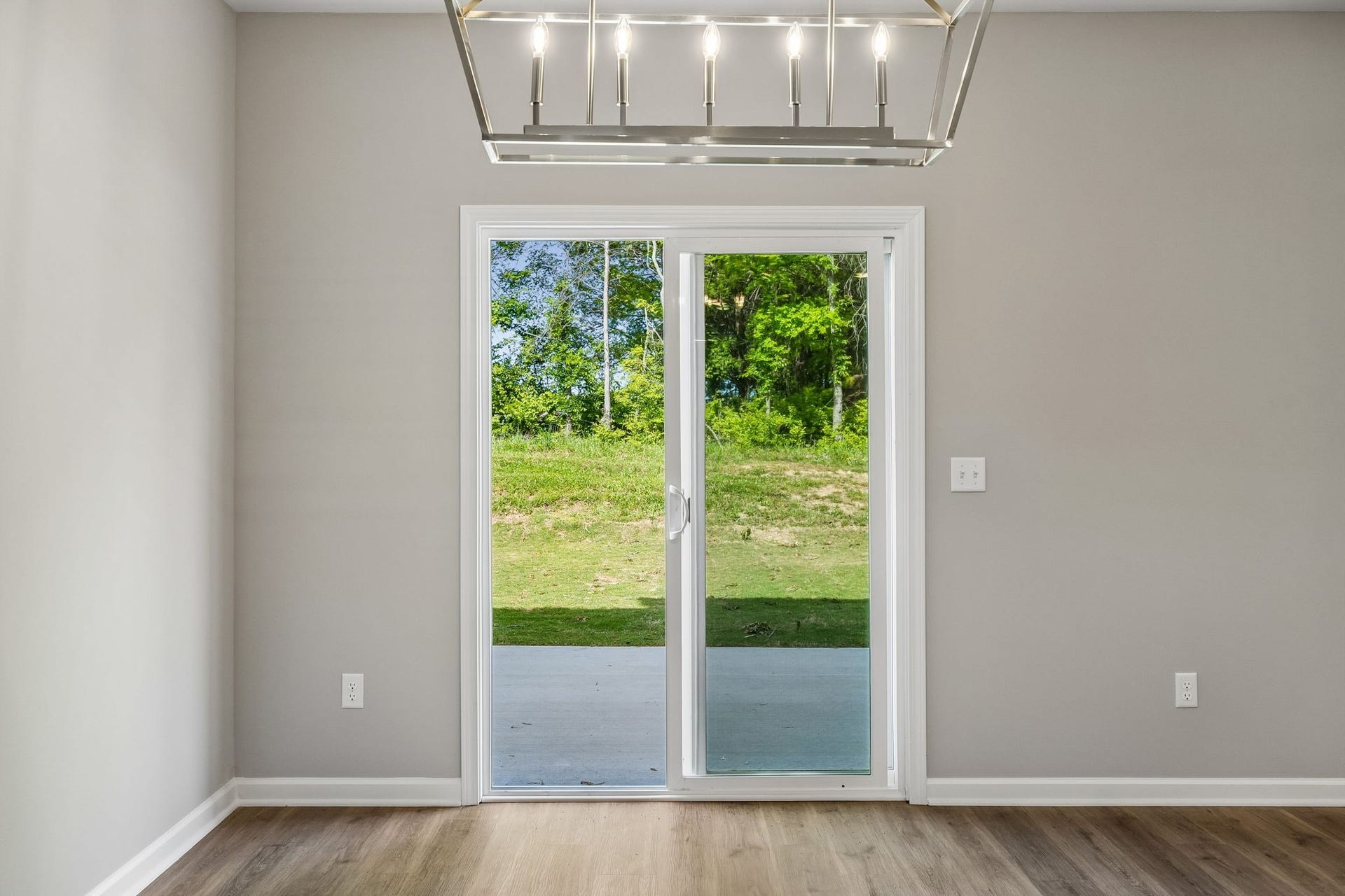 351 Carver Connection, Lebanon, TN 37087