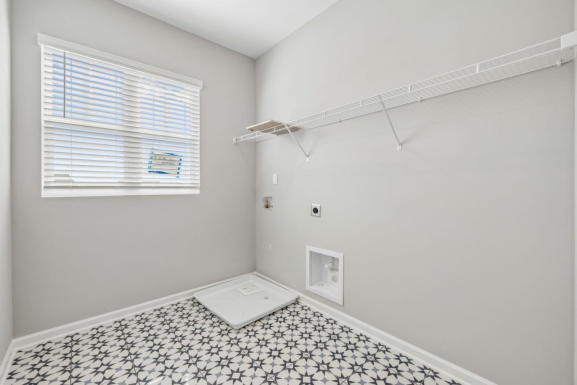 351 Carver Connection, Lebanon, TN 37087