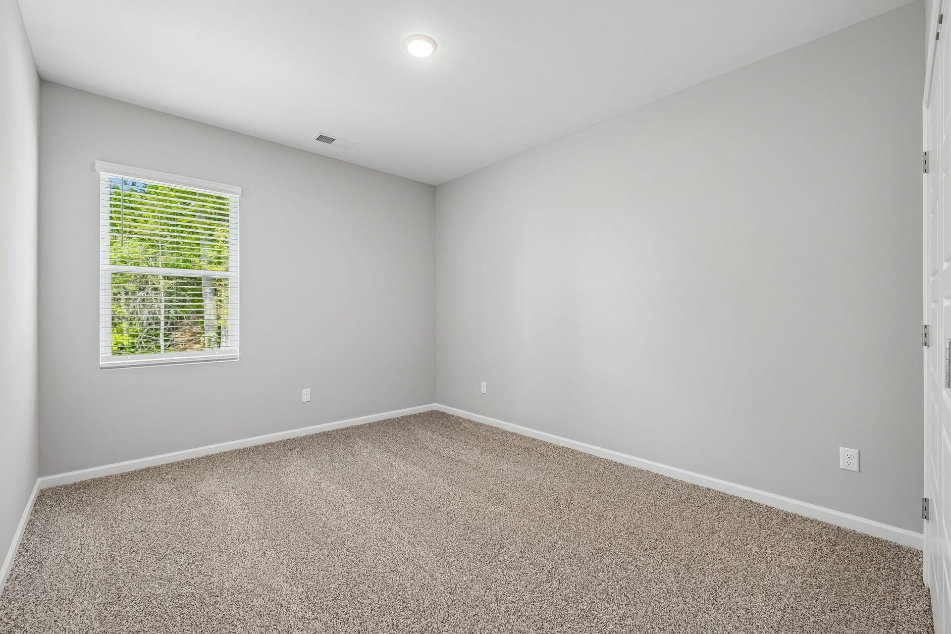 351 Carver Connection, Lebanon, TN 37087