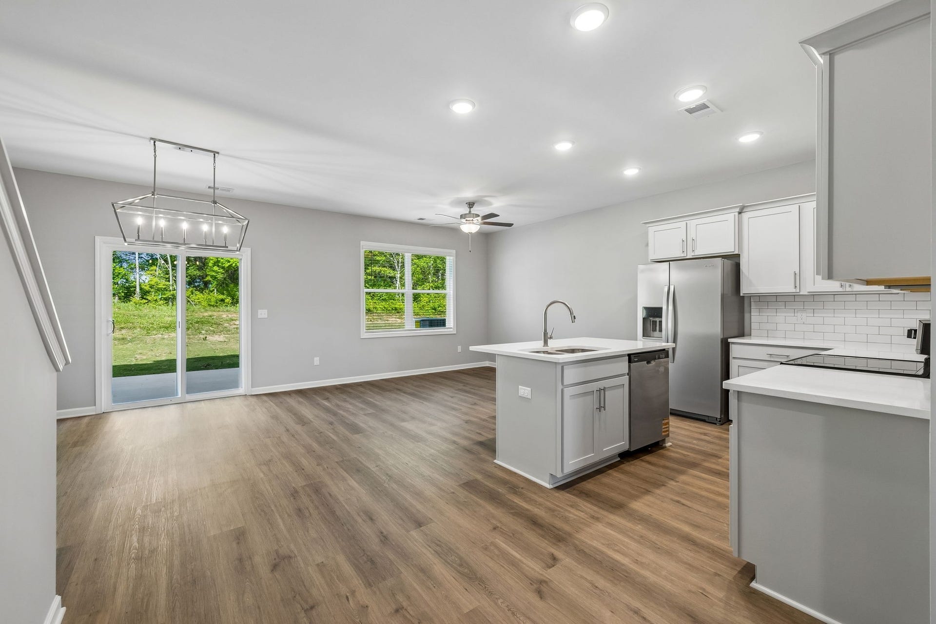 351 Carver Connection, Lebanon, TN 37087