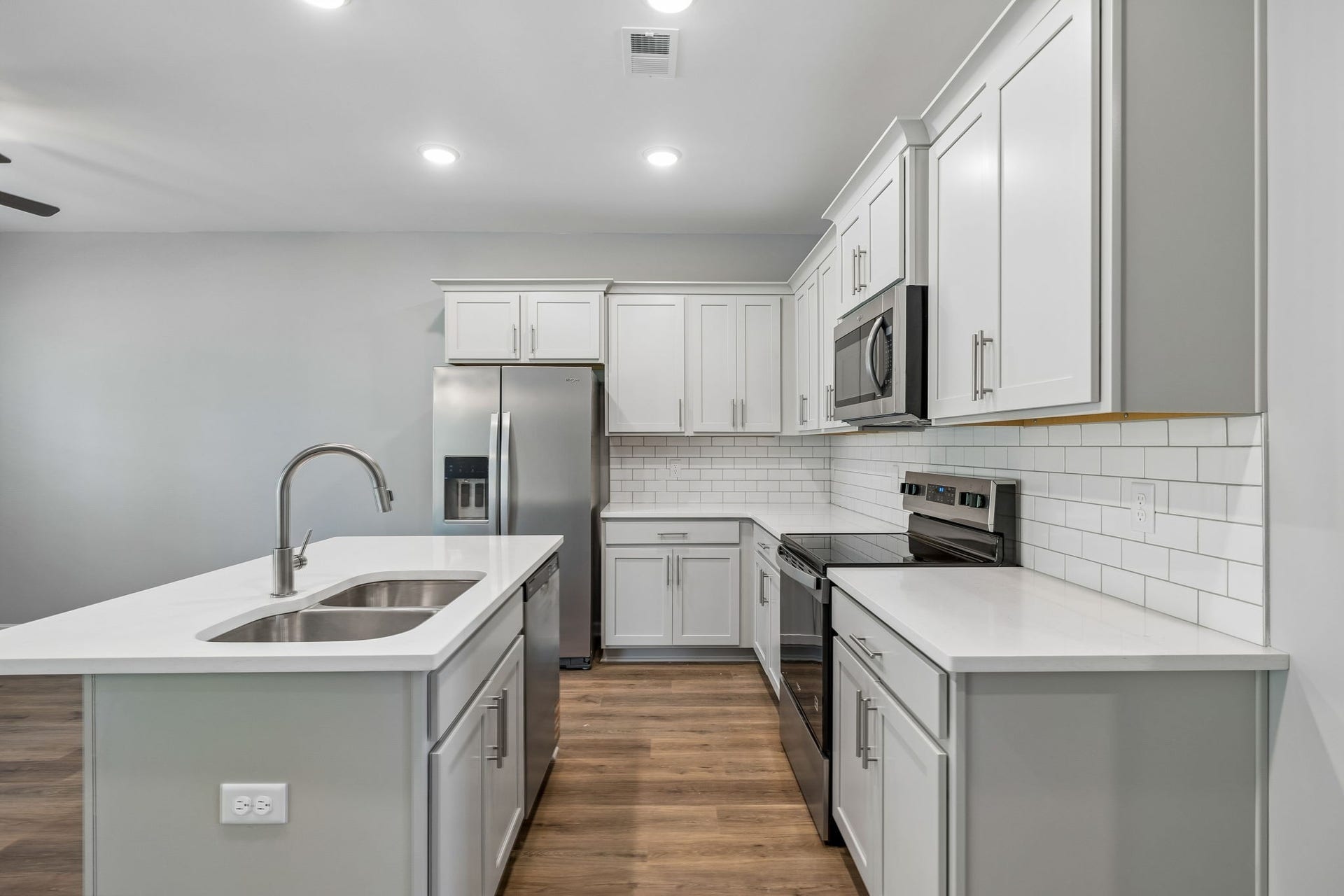 351 Carver Connection, Lebanon, TN 37087