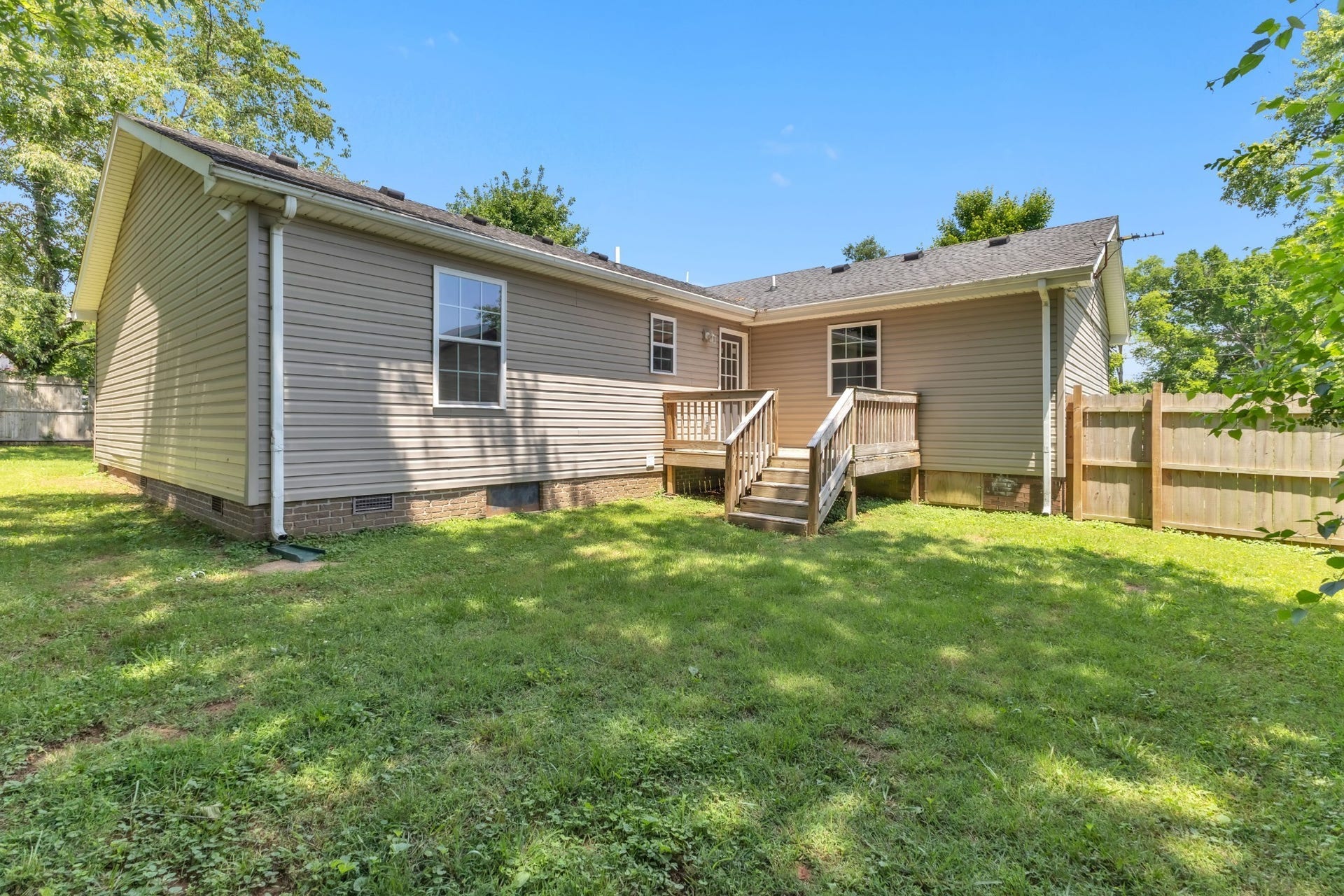 340 Blade St, Gallatin, TN 37066 340 Blade St, Gallatin, TN 37066