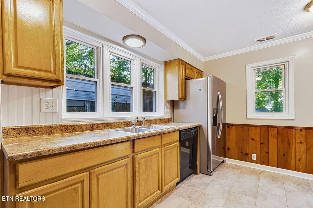 132 Taylor Rd, Oak Ridge, TN 37830 132 Taylor Rd, Oak Ridge, TN 37830