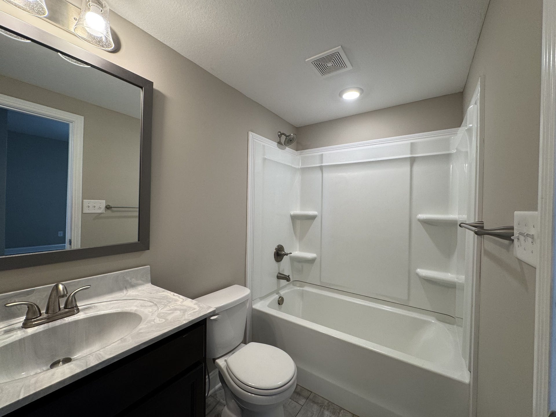 295 Dugger Dr, Clarksville, TN 37042 295 Dugger Dr, Clarksville, TN 37042