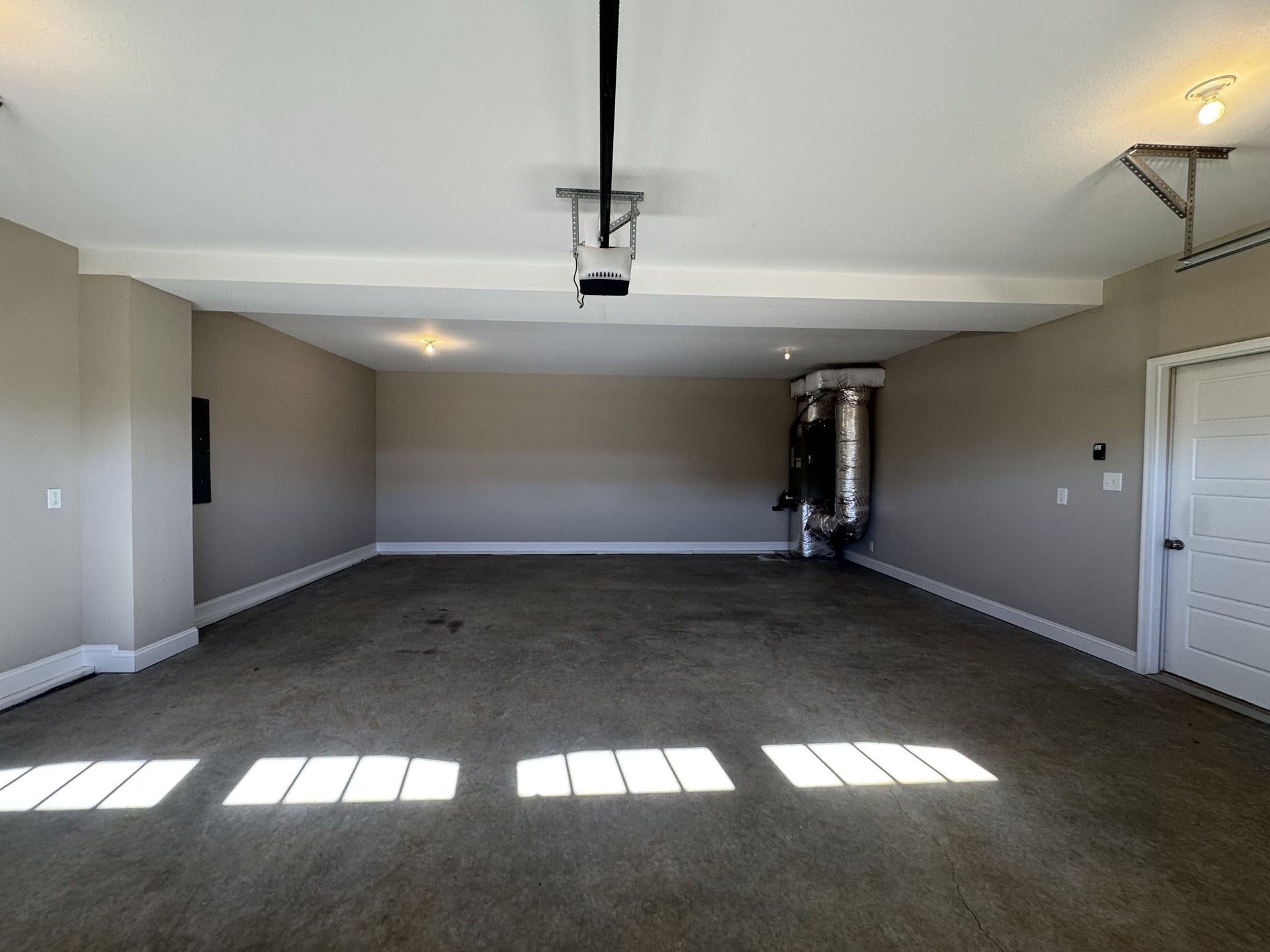 295 Dugger Dr, Clarksville, TN 37042 295 Dugger Dr, Clarksville, TN 37042