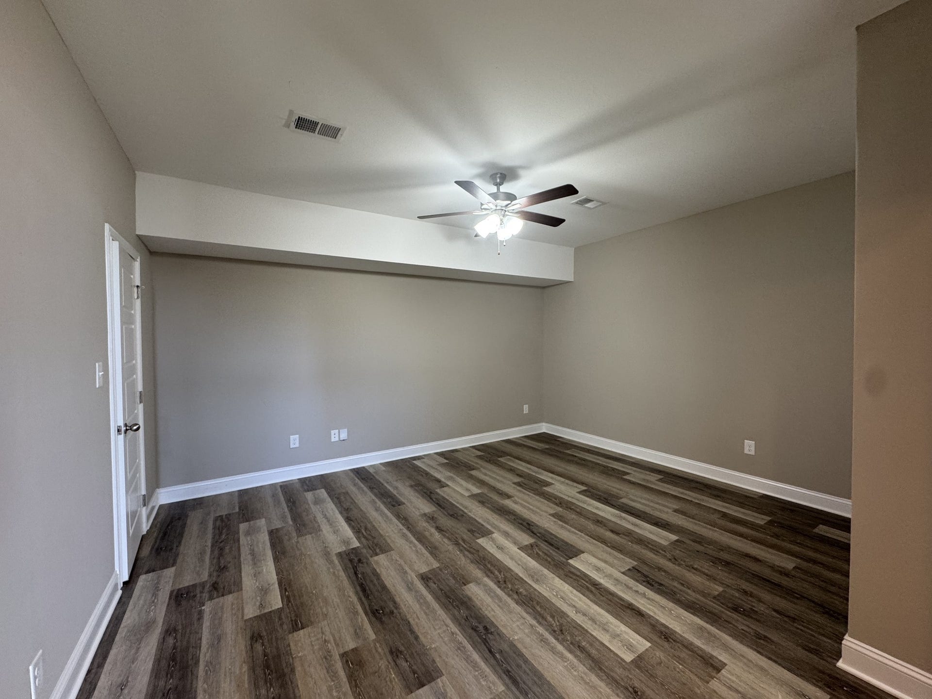 295 Dugger Dr, Clarksville, TN 37042 295 Dugger Dr, Clarksville, TN 37042