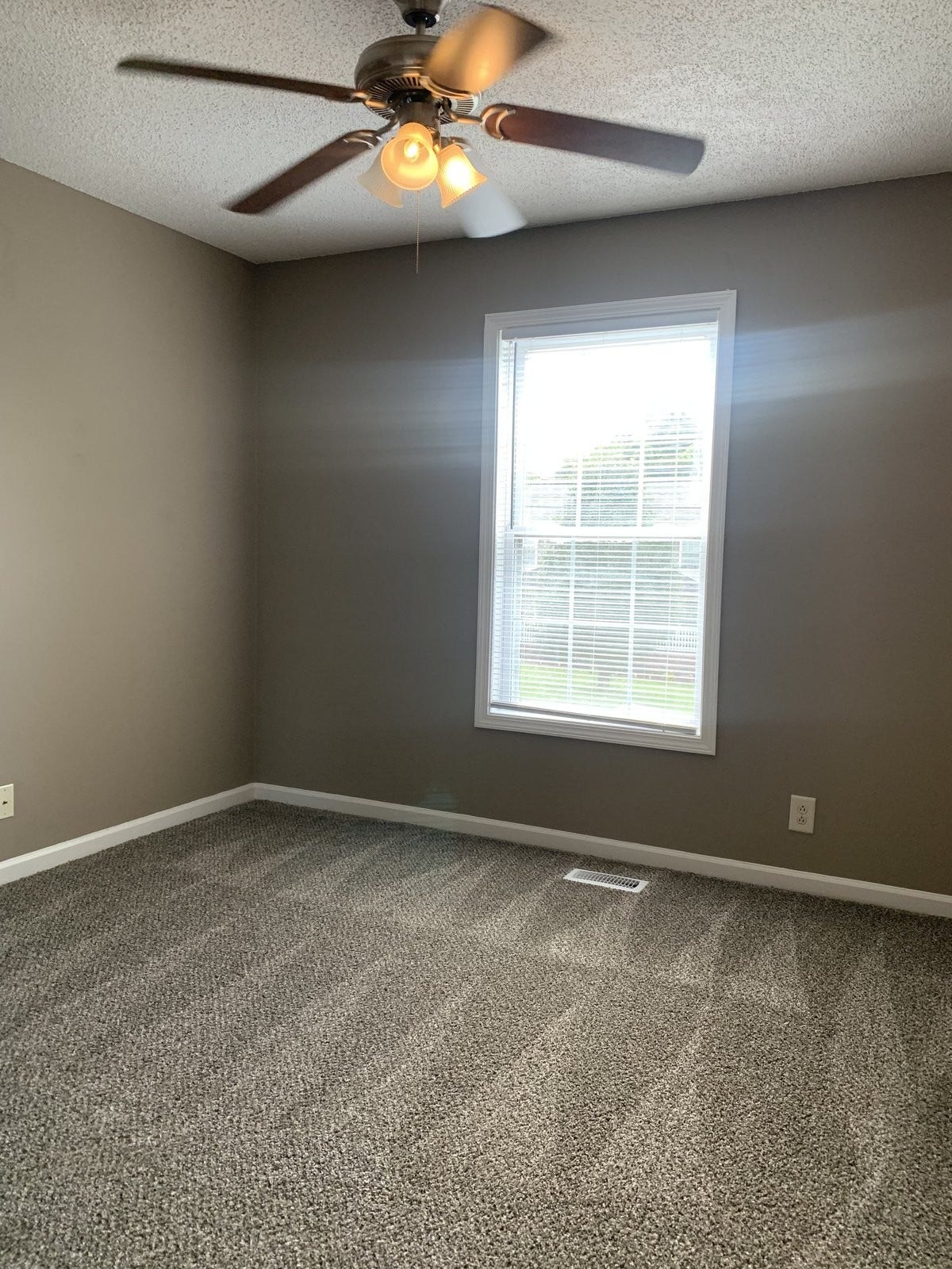 1476 Buchanon Dr, Clarksville, TN 37042 1476 Buchanon Dr, Clarksville, TN 37042