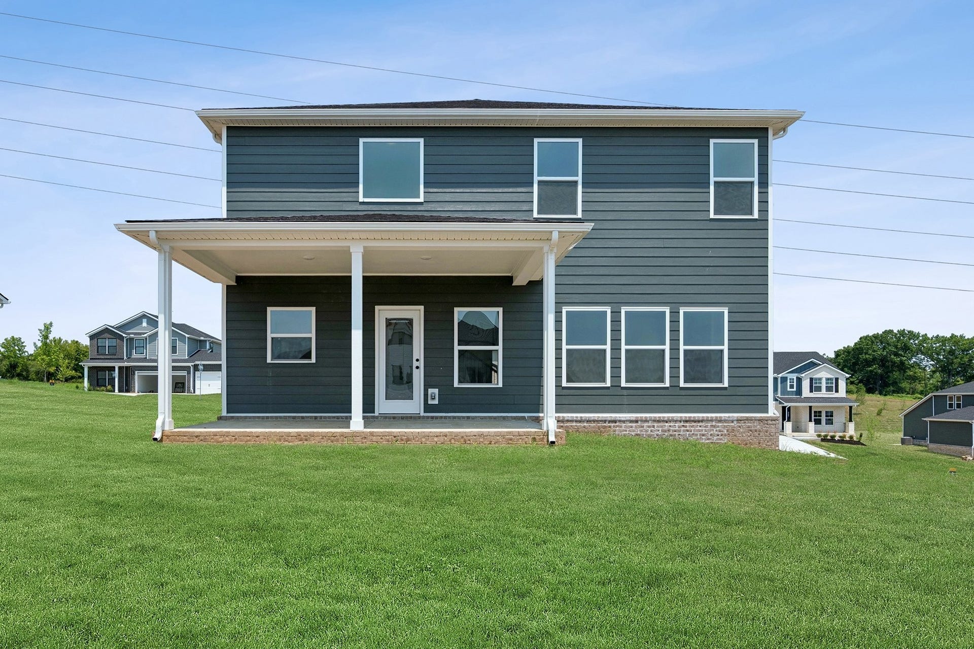 3202 Gravity Drive, Columbia, TN 38401 Back Covered Patio
