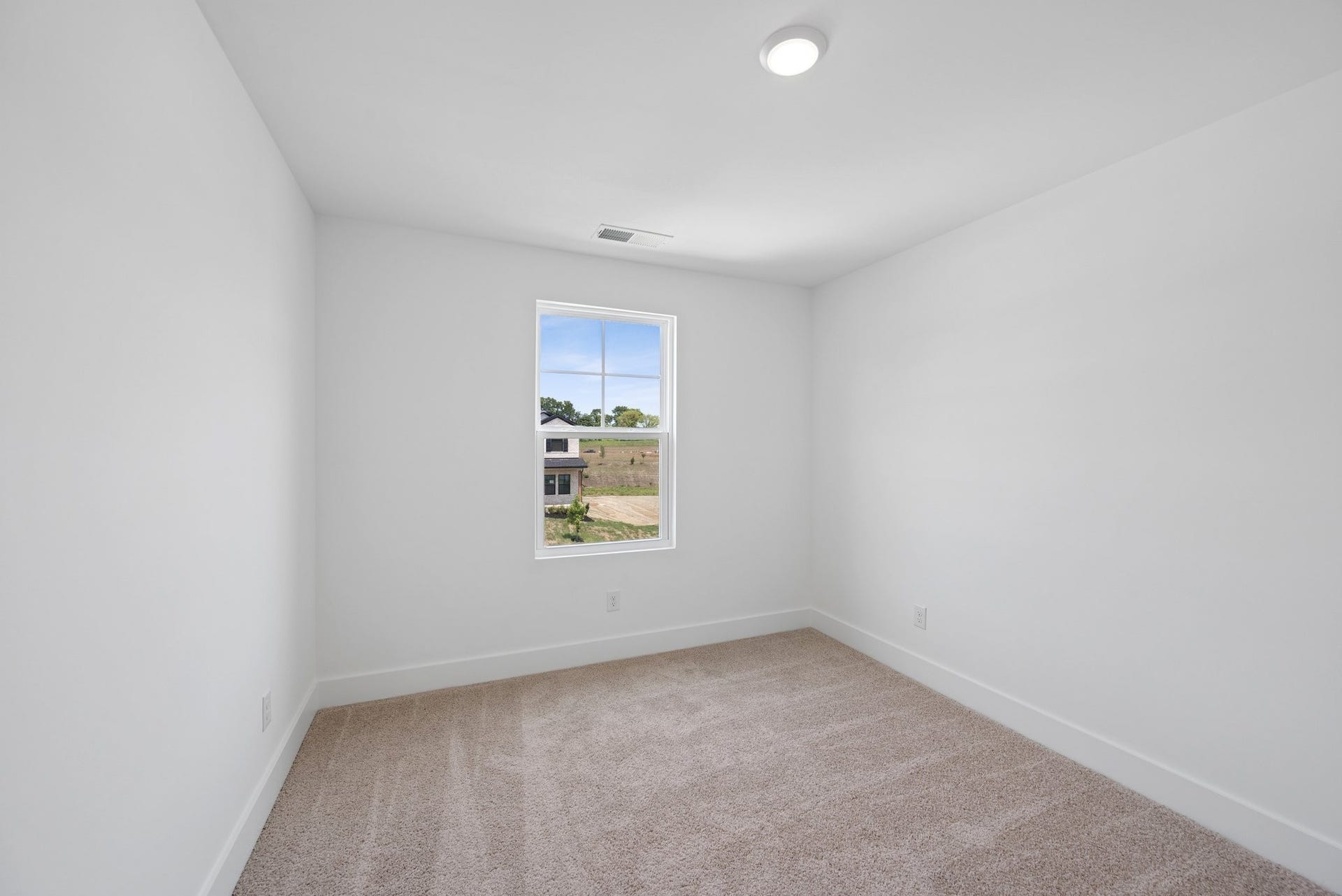 3202 Gravity Drive, Columbia, TN 38401 Bedroom
