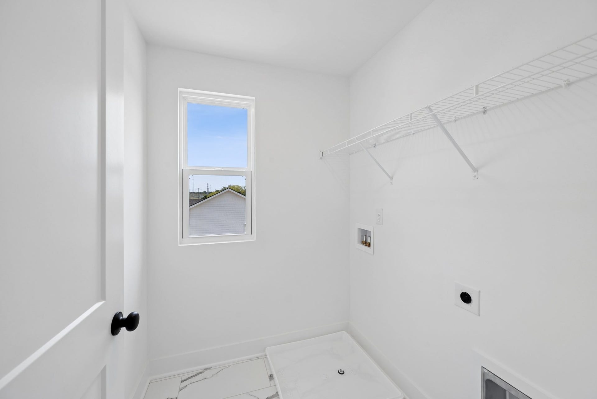 3202 Gravity Drive, Columbia, TN 38401 Laundry Room