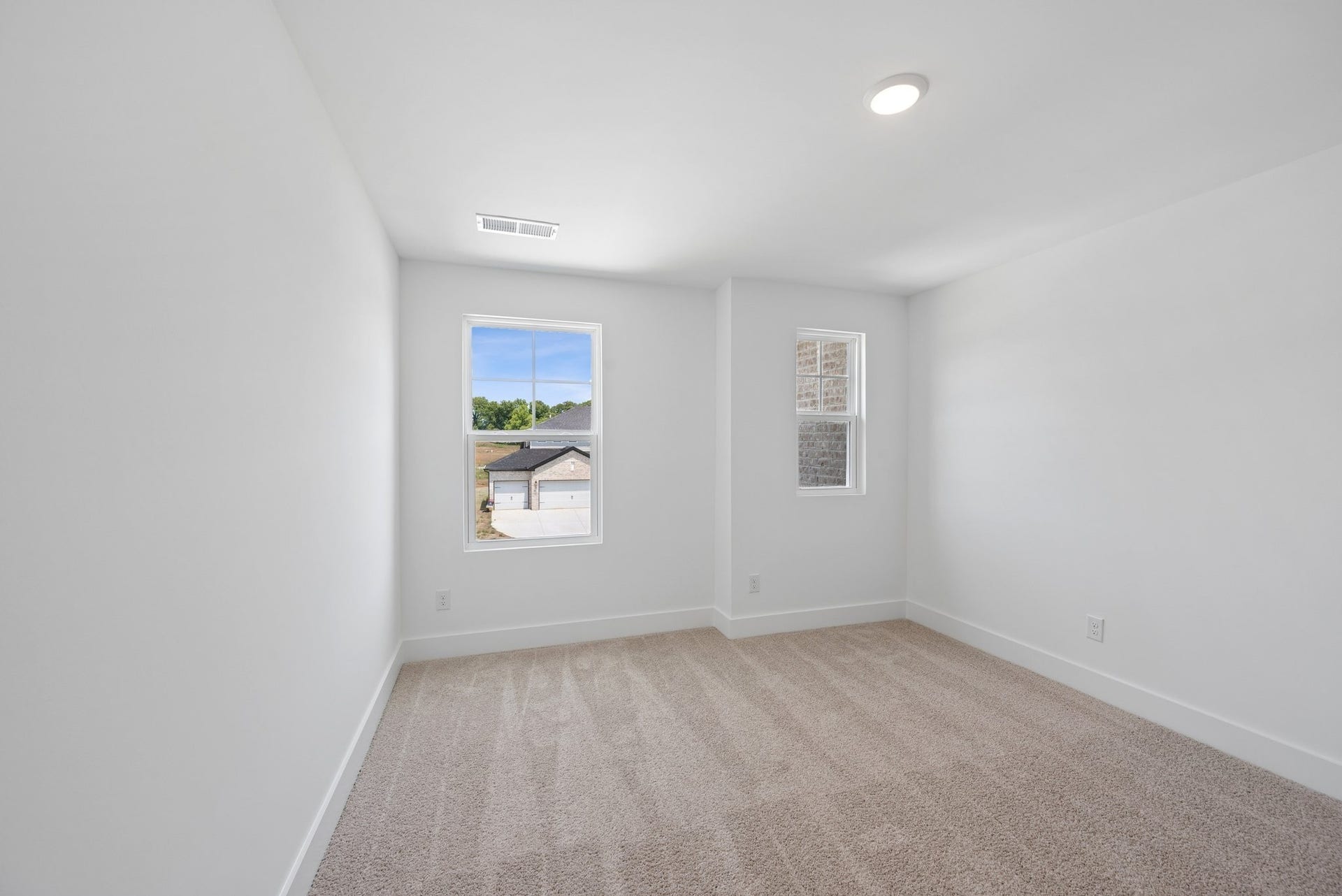 3202 Gravity Drive, Columbia, TN 38401 Bedroom