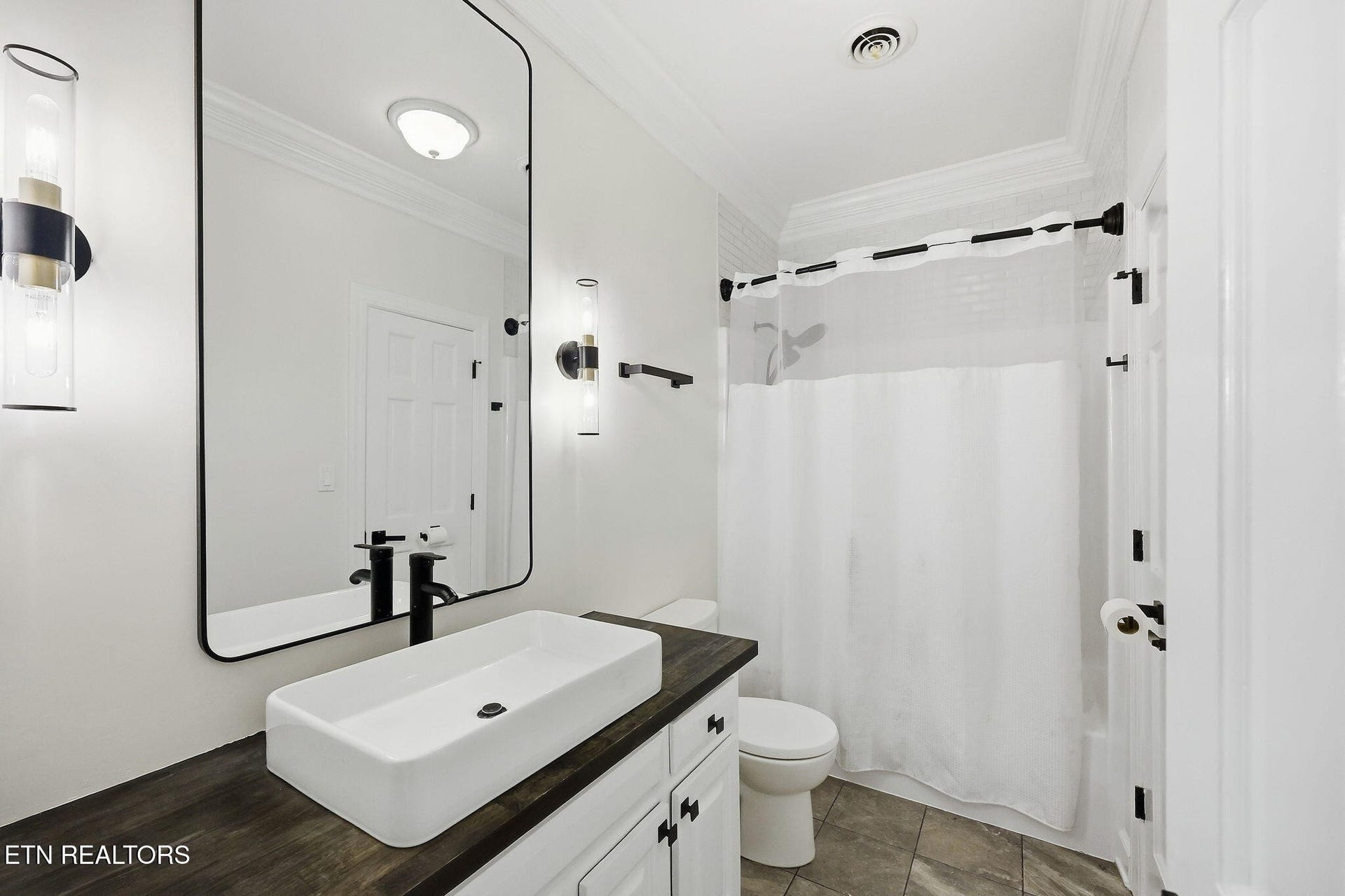 103 Amanda Place, Oak Ridge, TN 37830 103 Amanda Place, Oak Ridge, TN 37830