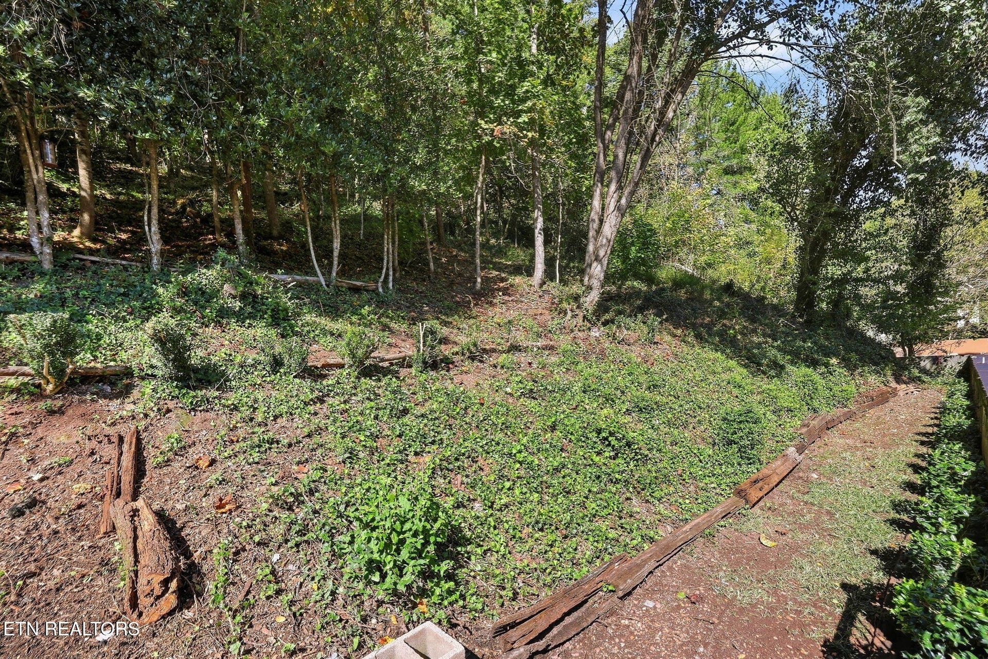 103 Amanda Place, Oak Ridge, TN 37830 103 Amanda Place, Oak Ridge, TN 37830
