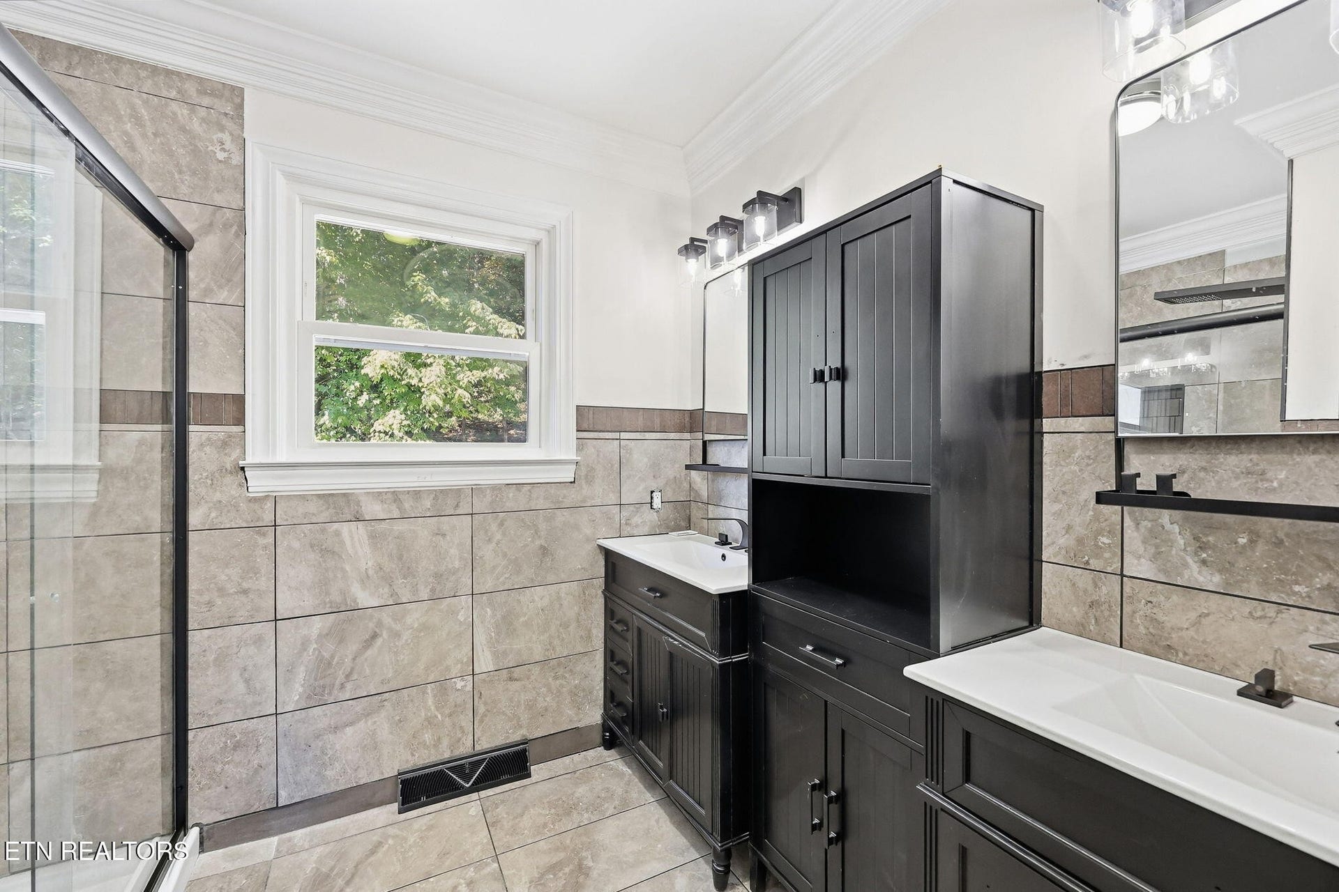 103 Amanda Place, Oak Ridge, TN 37830 103 Amanda Place, Oak Ridge, TN 37830