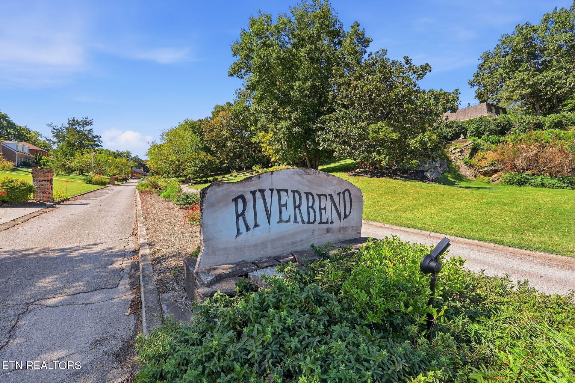 103 Amanda Place, Oak Ridge, TN 37830 103 Amanda Place, Oak Ridge, TN 37830