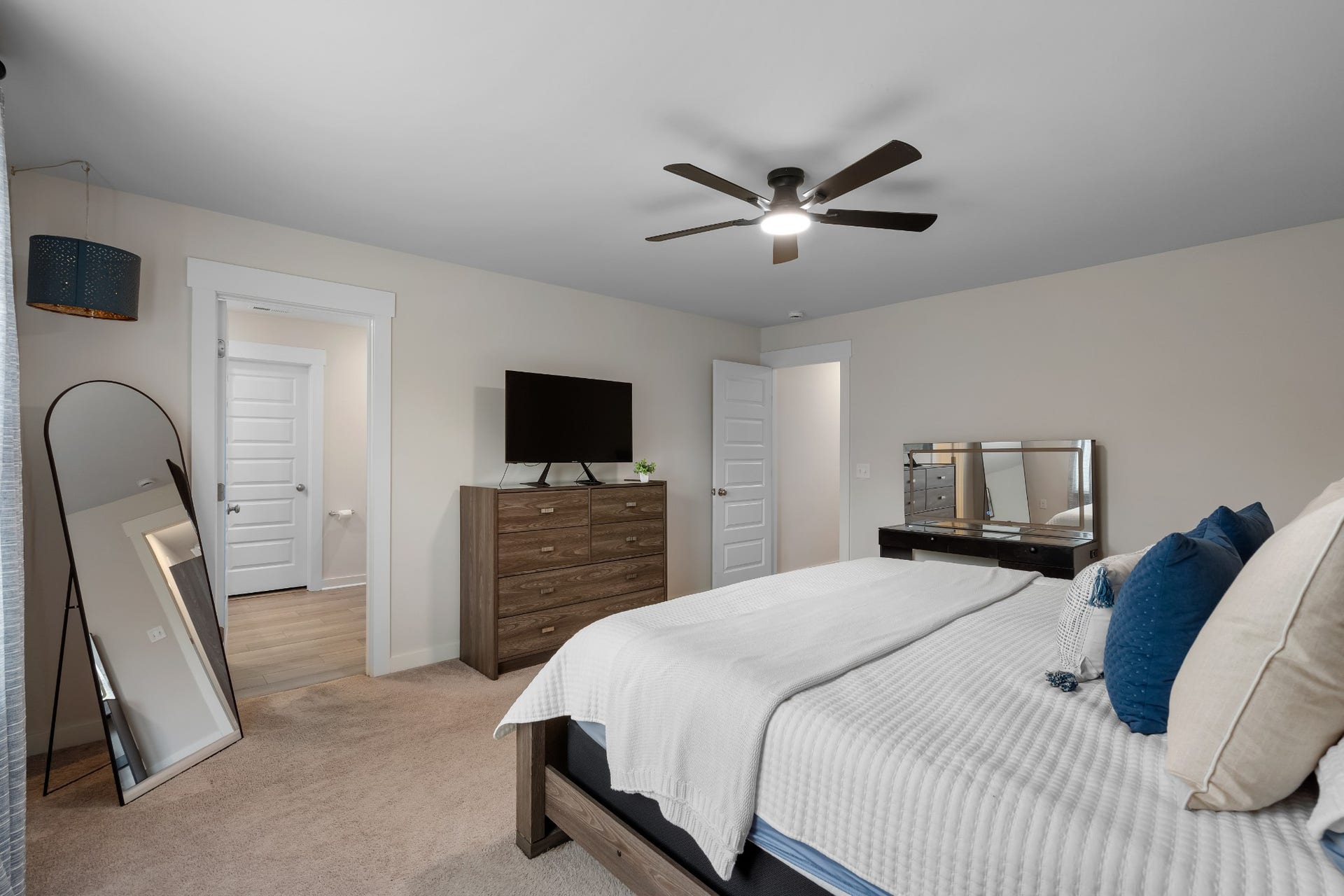 2216 Robert Gwynne Dr, Smyrna, TN 37167