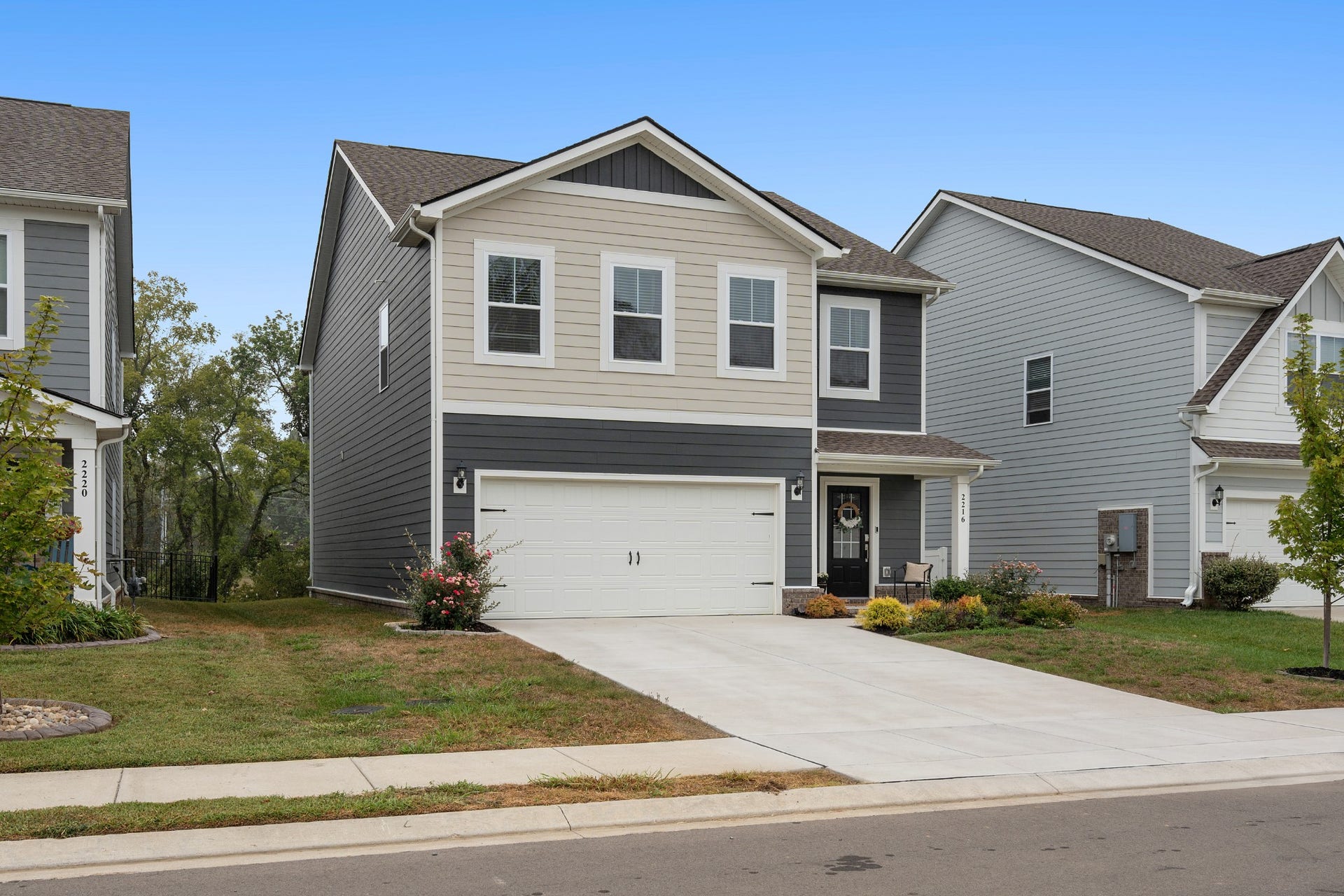 2216 Robert Gwynne Dr, Smyrna, TN 37167