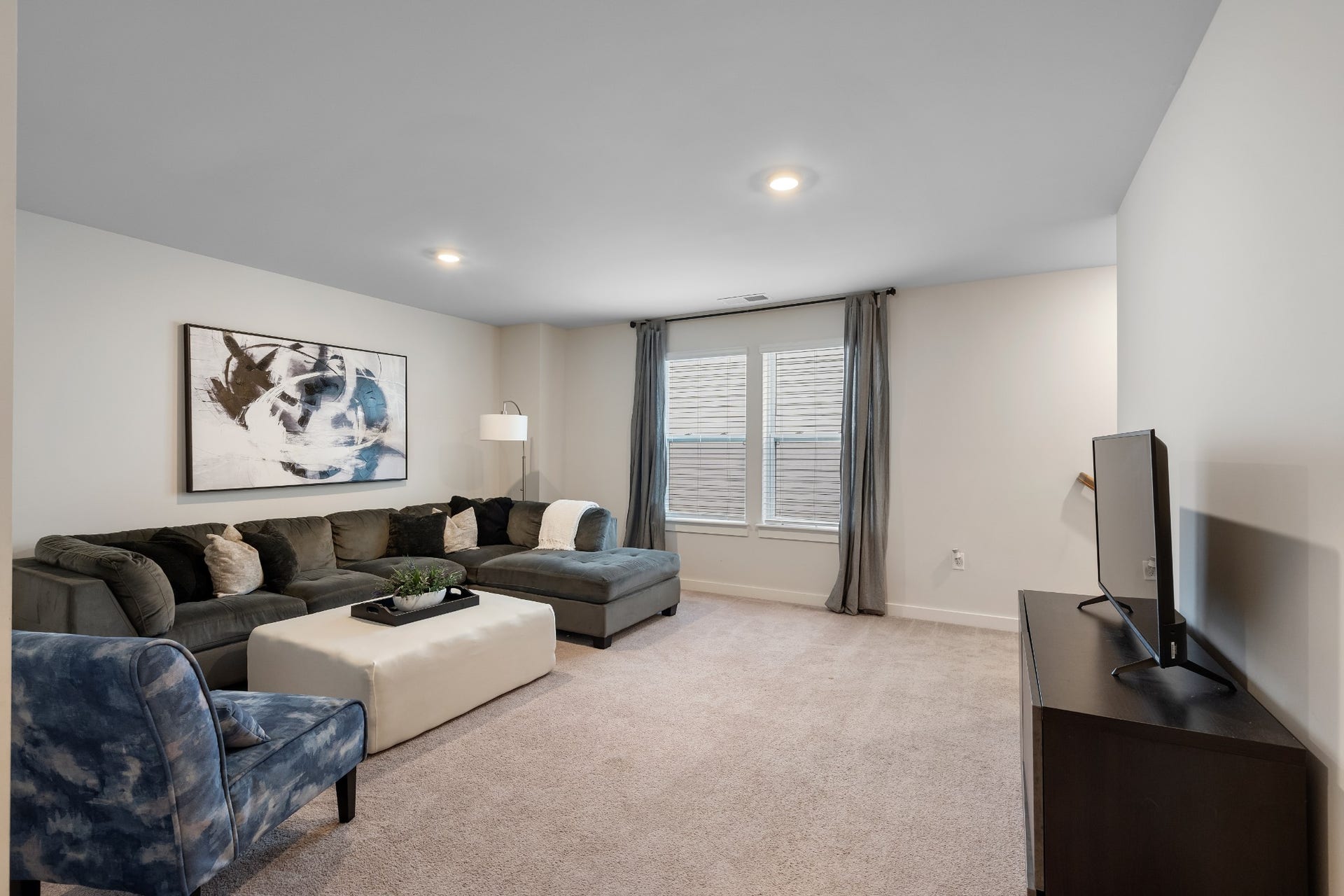 2216 Robert Gwynne Dr, Smyrna, TN 37167