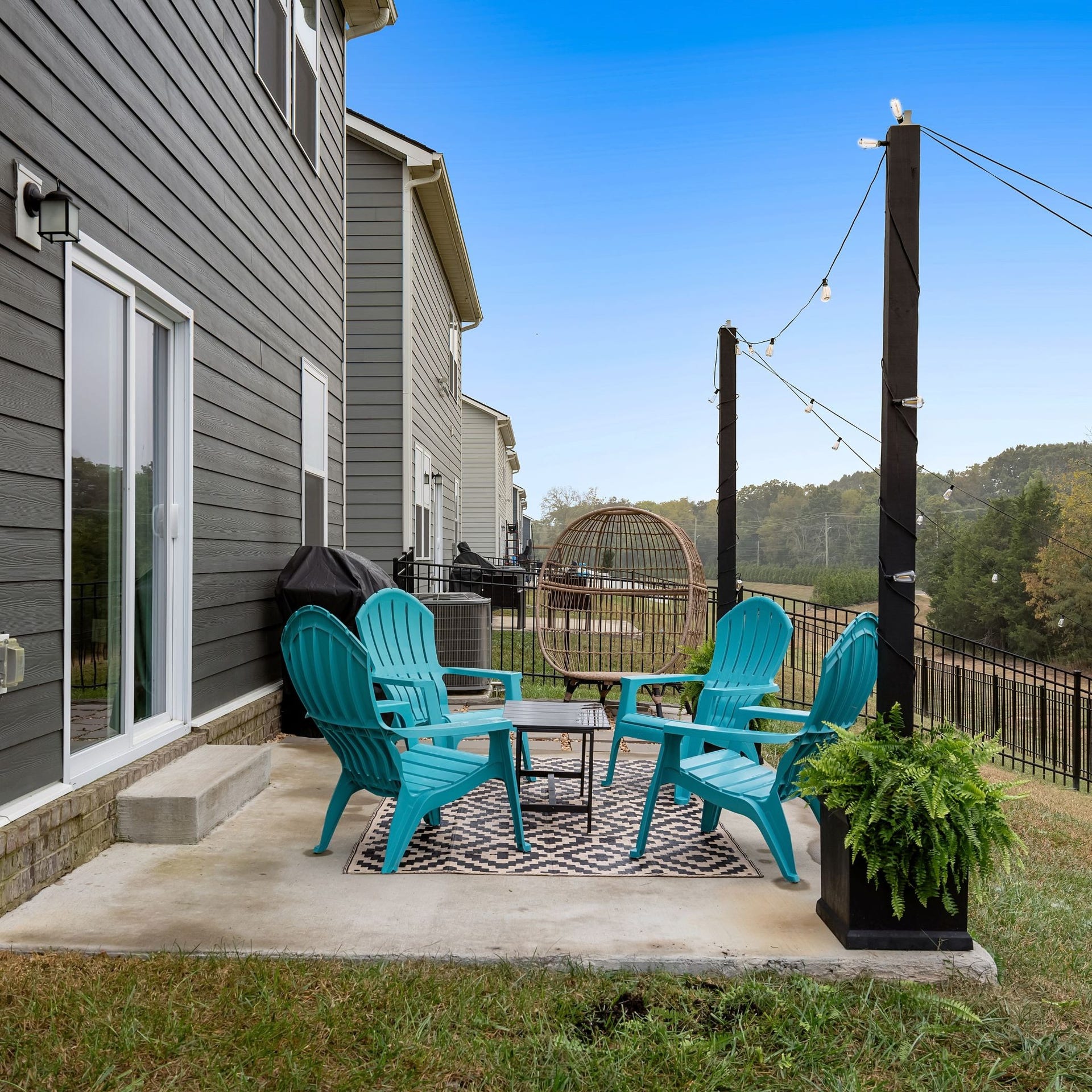 2216 Robert Gwynne Dr, Smyrna, TN 37167