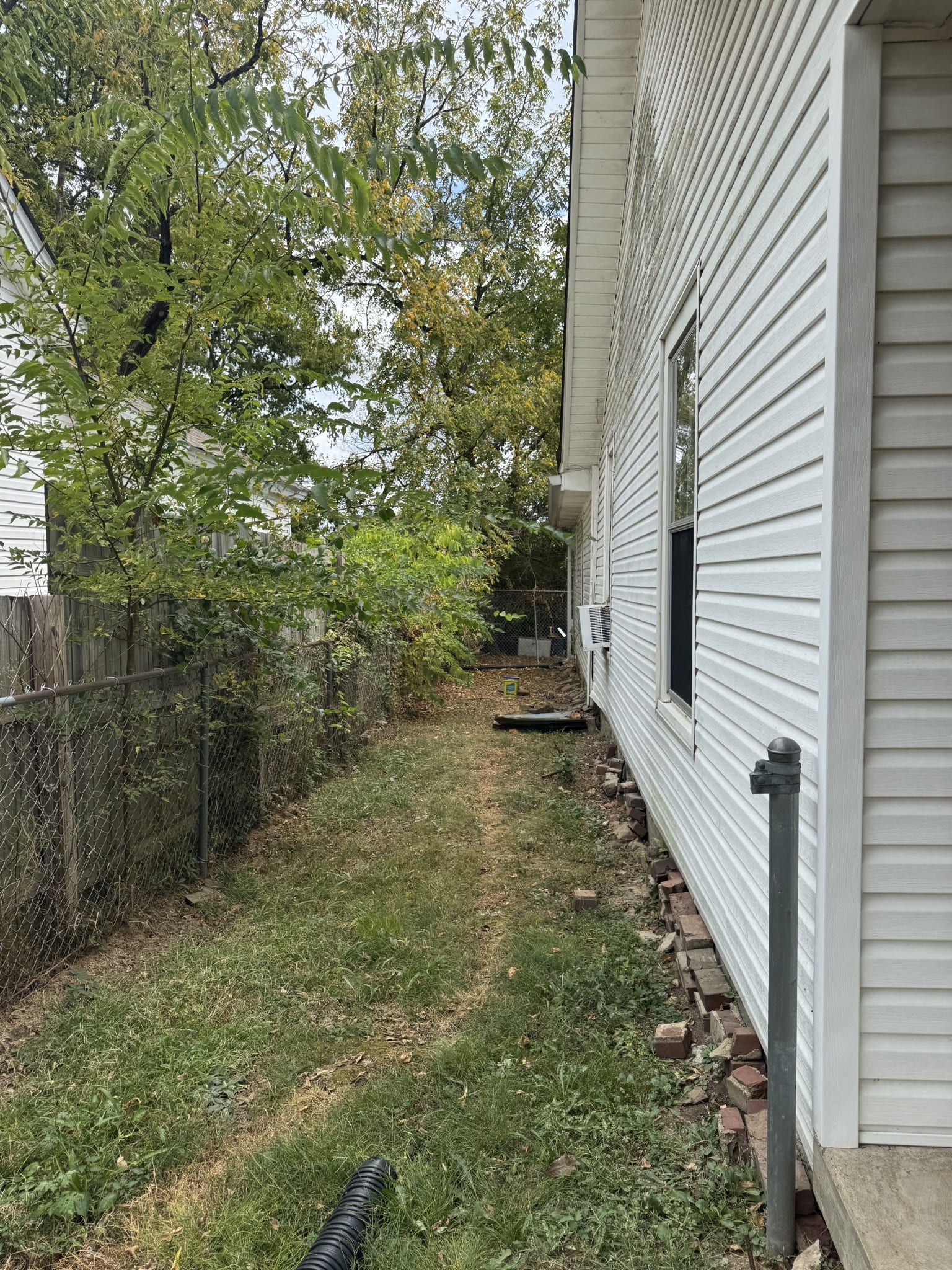 1831 S Main St, Columbia, TN 38401 1831 S Main St, Columbia, TN 38401