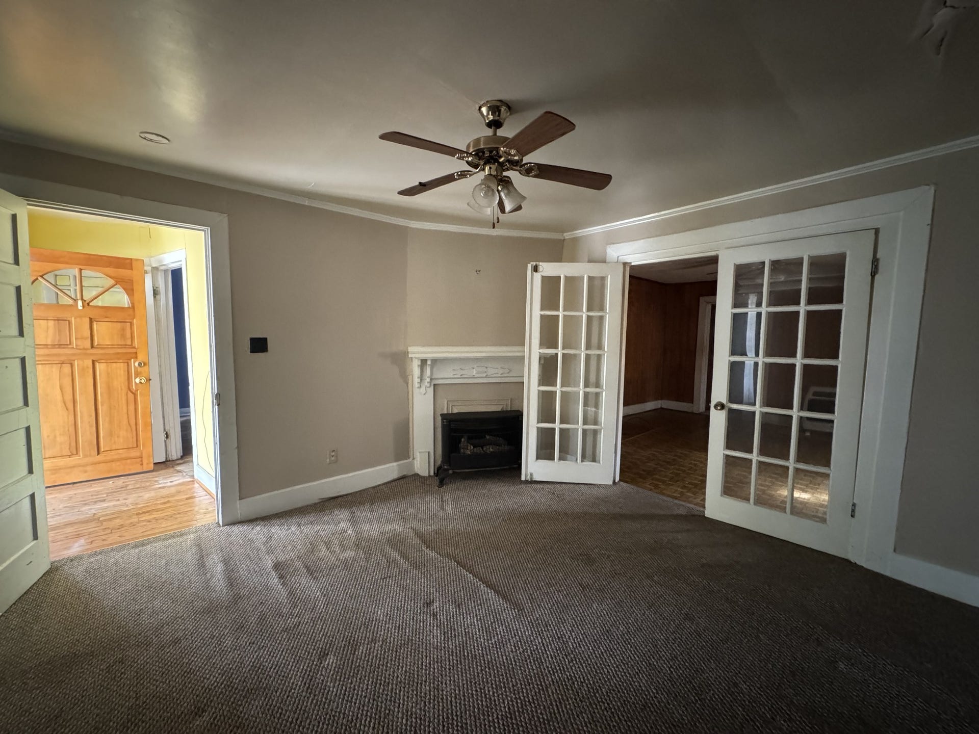 1831 S Main St, Columbia, TN 38401 1831 S Main St, Columbia, TN 38401