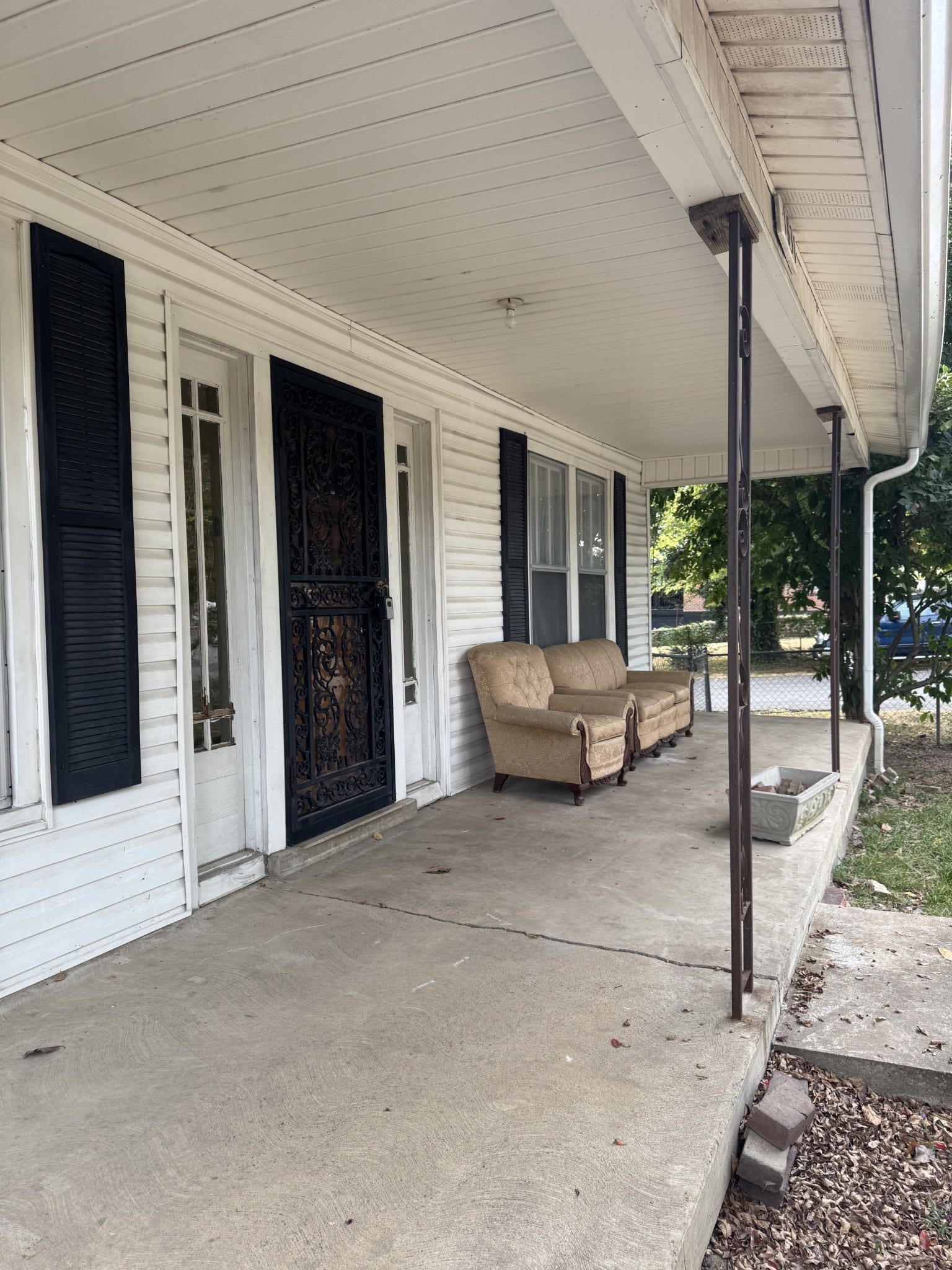 1831 S Main St, Columbia, TN 38401 1831 S Main St, Columbia, TN 38401