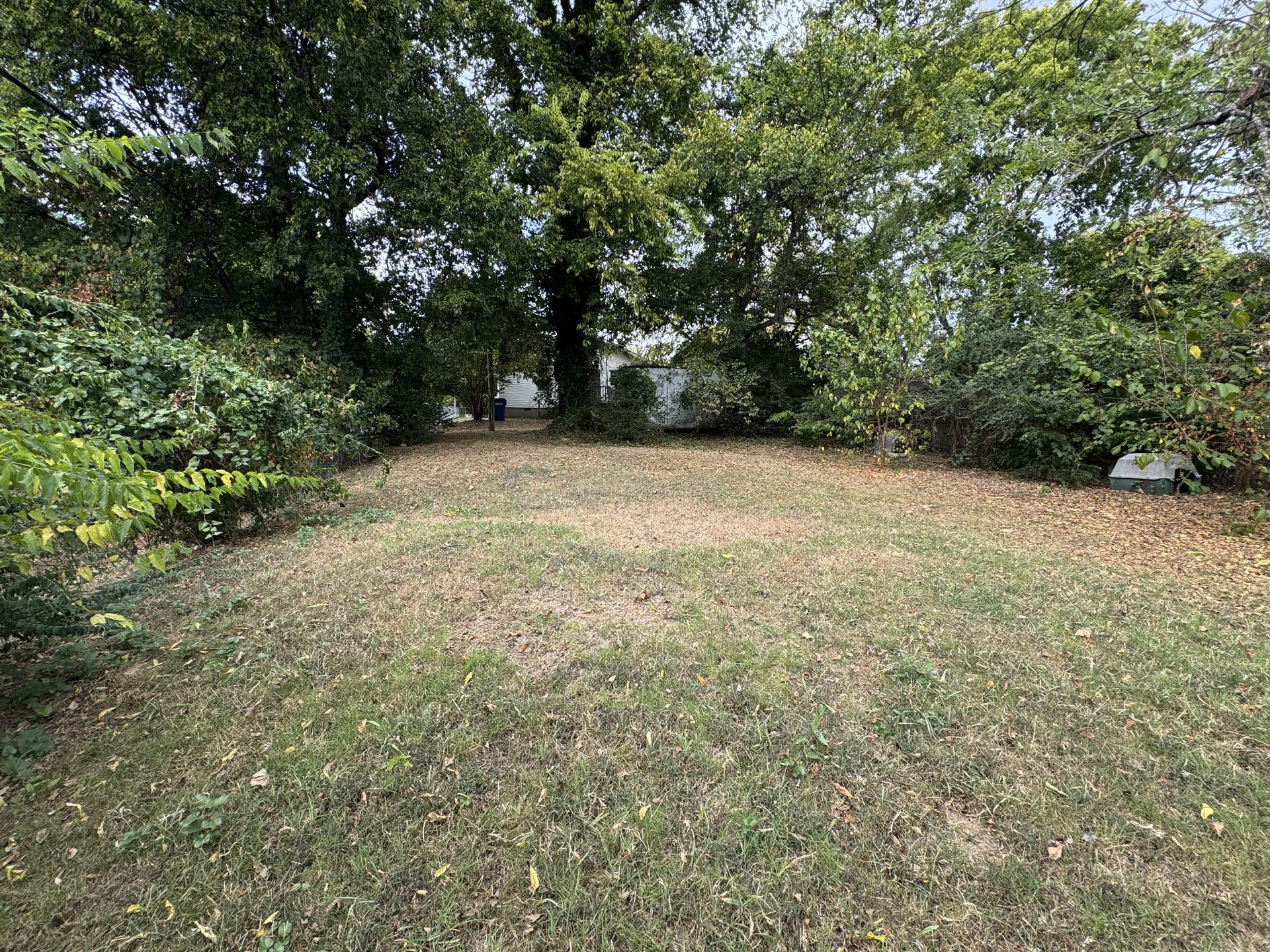 1831 S Main St, Columbia, TN 38401 1831 S Main St, Columbia, TN 38401