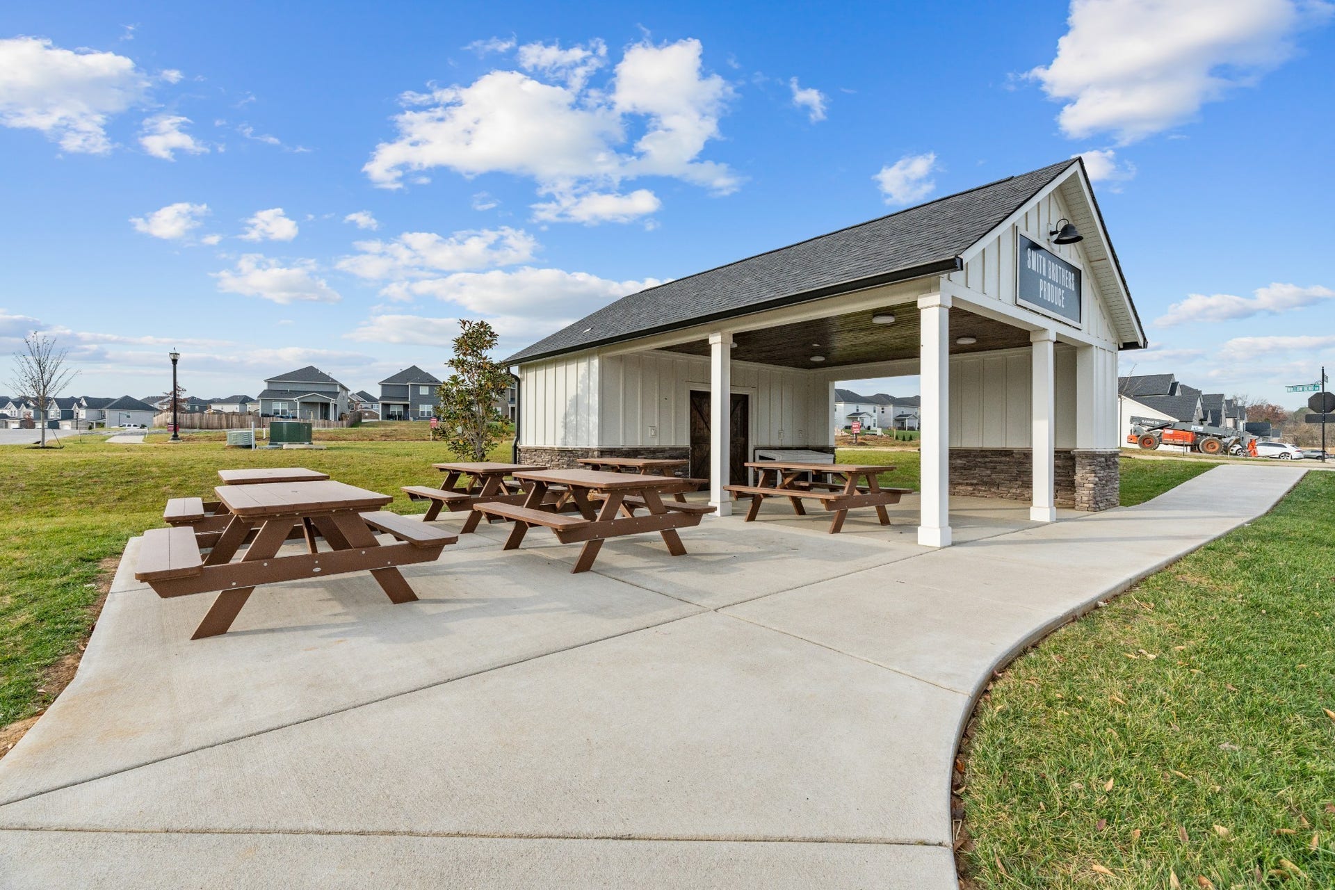 413 Mabels Way, Mount Juliet, TN 37122 Walking trails, green spaces, seasonal events and a neighborhood farmers market make Waverly more than just a place to live.