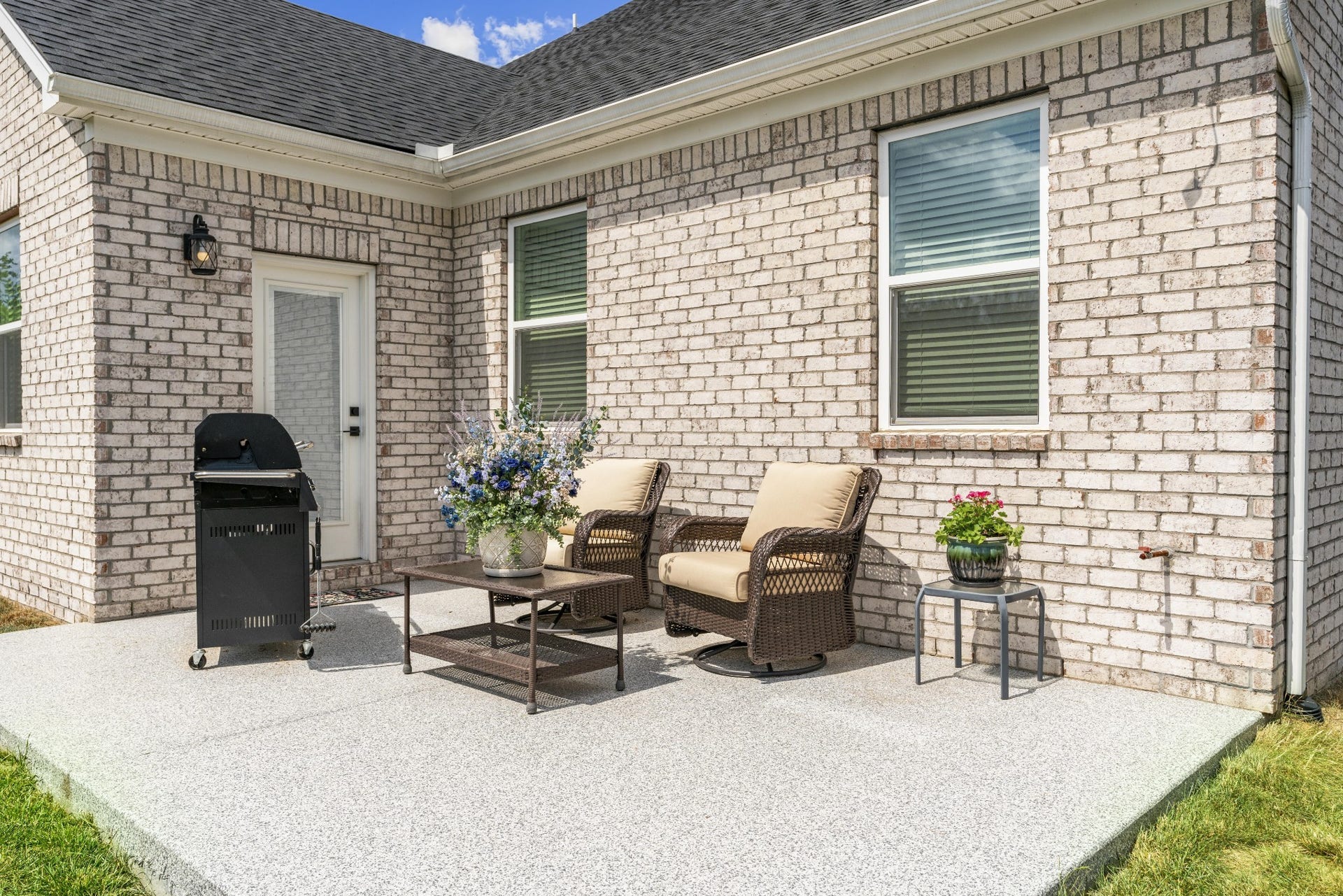 413 Mabels Way, Mount Juliet, TN 37122 413 Mabels Way, Mount Juliet, TN 37122