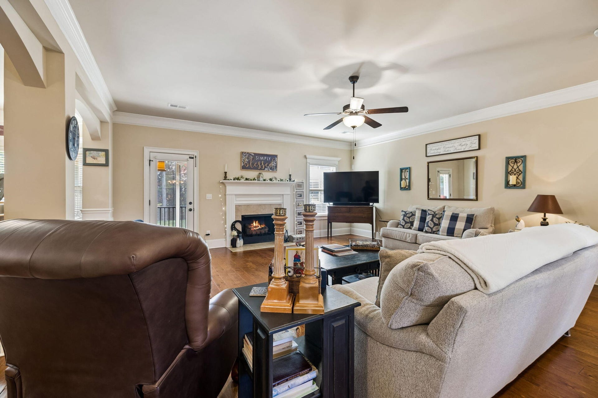8074 Fox Glove Drive, Ooltewah, TN 37363 8074 Fox Glove Drive, Ooltewah, TN 37363