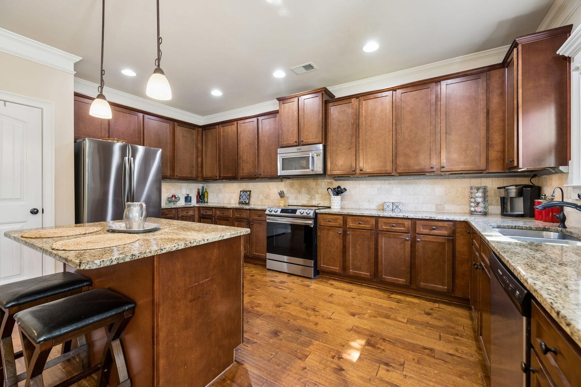 8074 Fox Glove Drive, Ooltewah, TN 37363 8074 Fox Glove Drive, Ooltewah, TN 37363