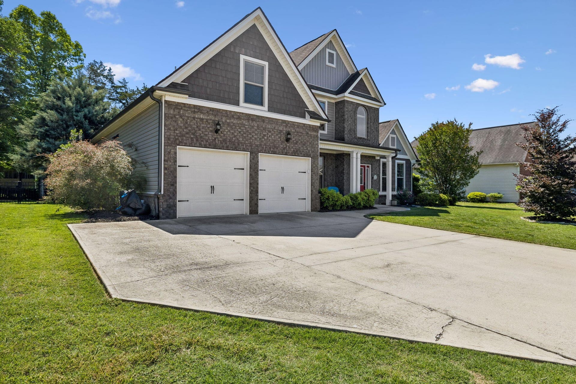 8074 Fox Glove Drive, Ooltewah, TN 37363 8074 Fox Glove Drive, Ooltewah, TN 37363