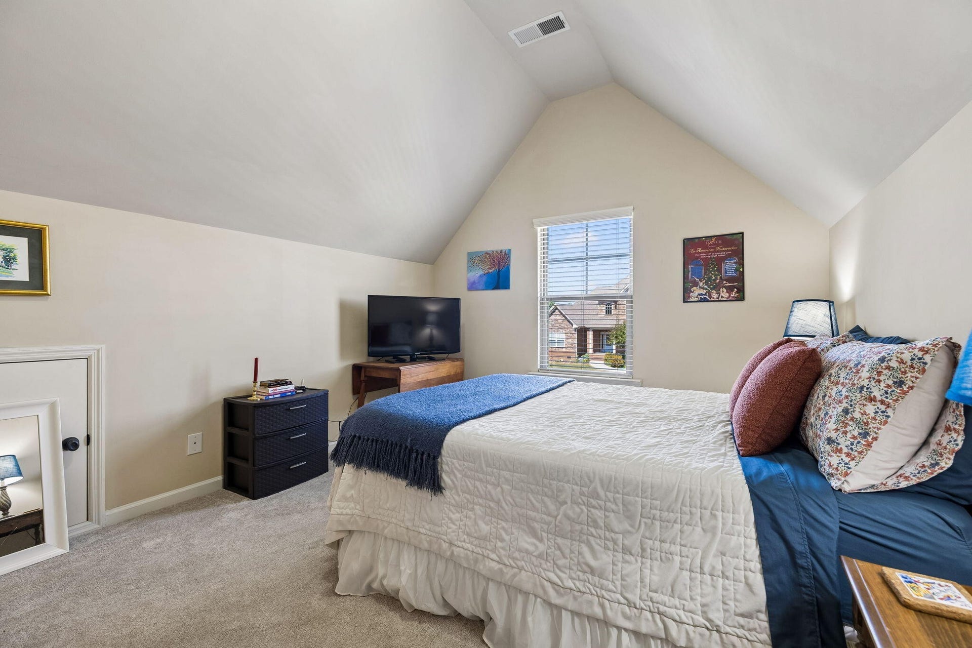 8074 Fox Glove Drive, Ooltewah, TN 37363 8074 Fox Glove Drive, Ooltewah, TN 37363