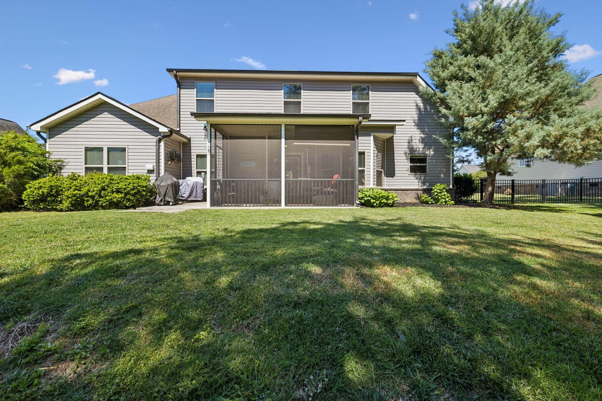 8074 Fox Glove Drive, Ooltewah, TN 37363 8074 Fox Glove Drive, Ooltewah, TN 37363