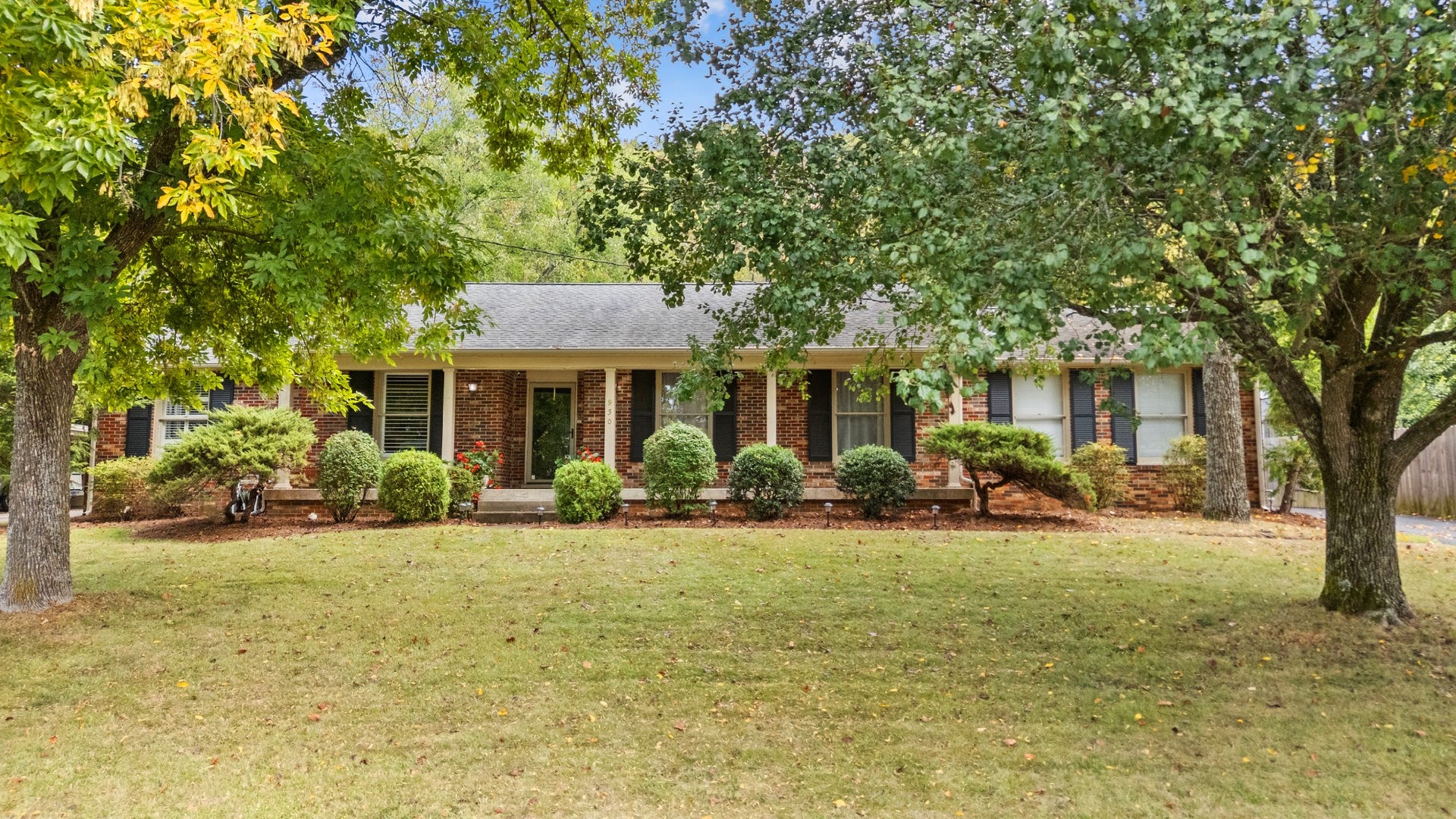 930 Percy Warner Blvd, Nashville, TN 37205 930 Percy Warner Blvd, Nashville, TN 37205
