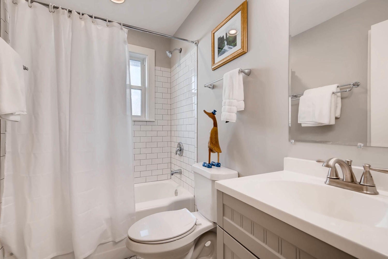 1520 Russell St, #A, Nashville, TN 37206 Please note: This property is unfurnished.