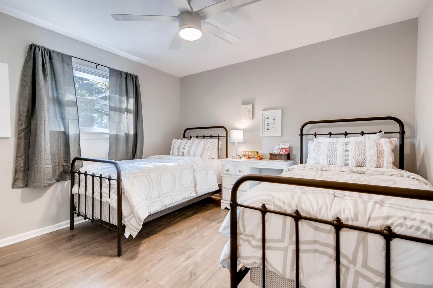 1520 Russell St, #A, Nashville, TN 37206 Please note: This property is unfurnished.