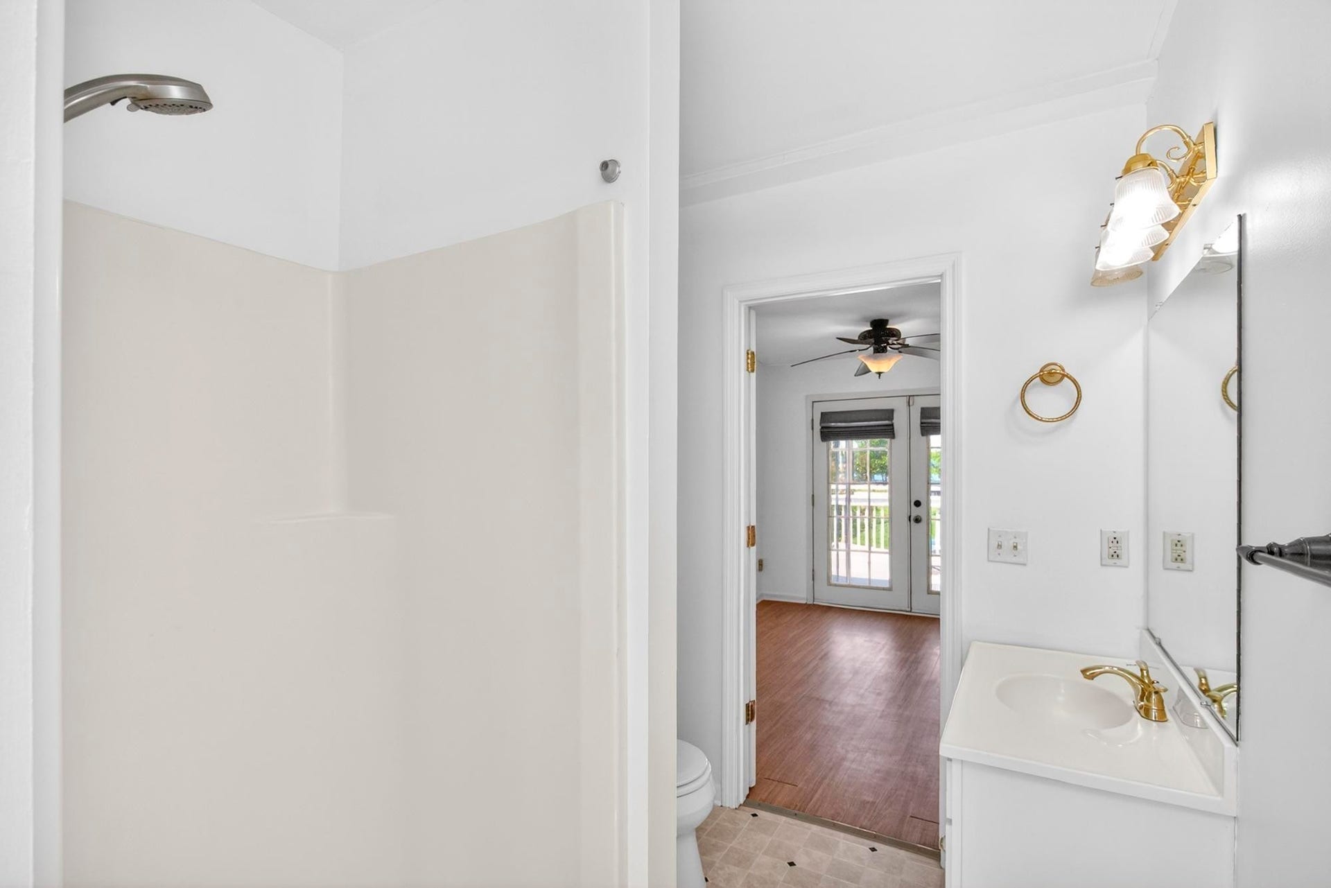 3008 Lakeshore Dr, Old Hickory, TN 37138 3008 Lakeshore Dr, Old Hickory, TN 37138